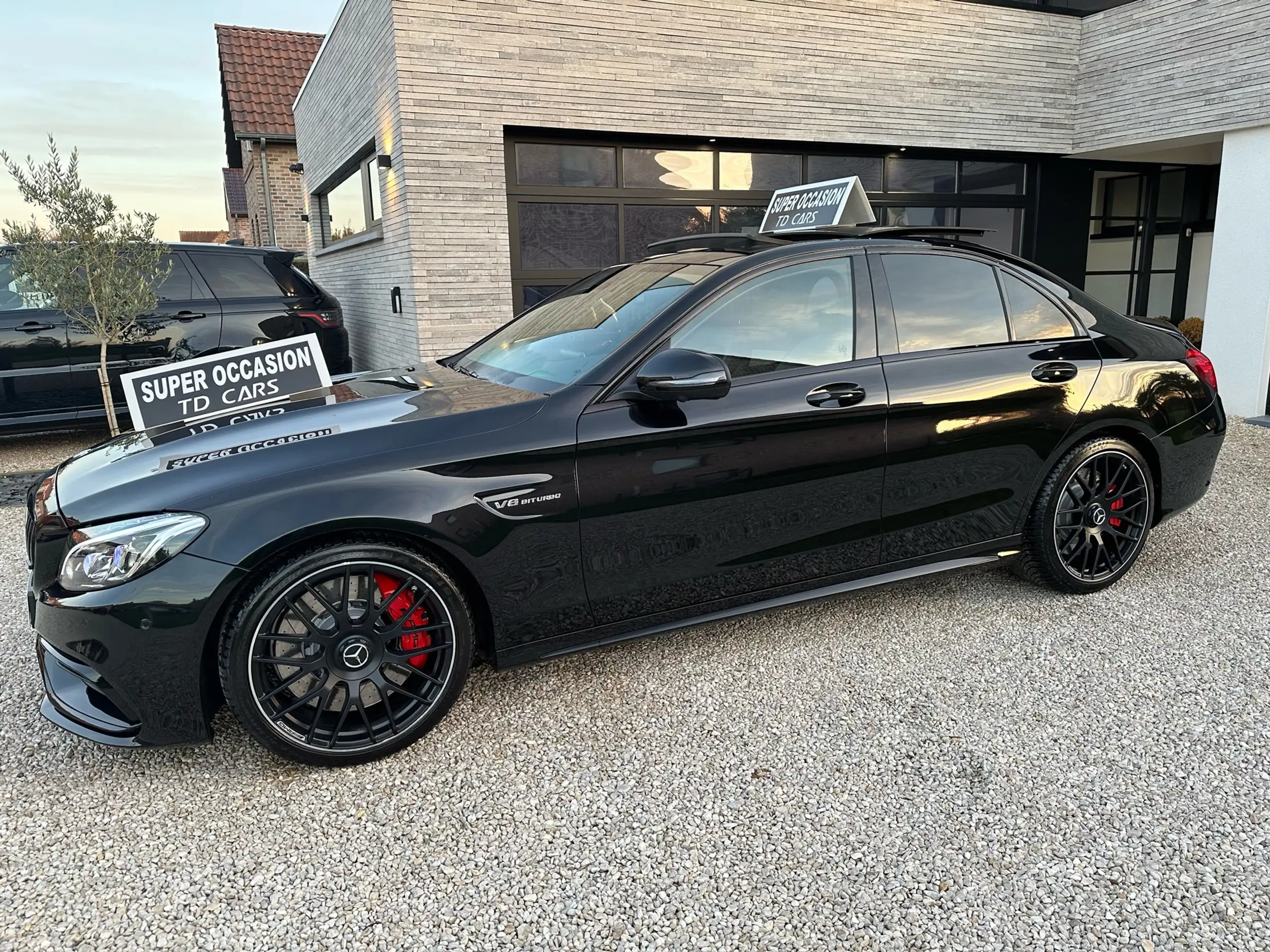 Mercedes-Benz - C 63 AMG