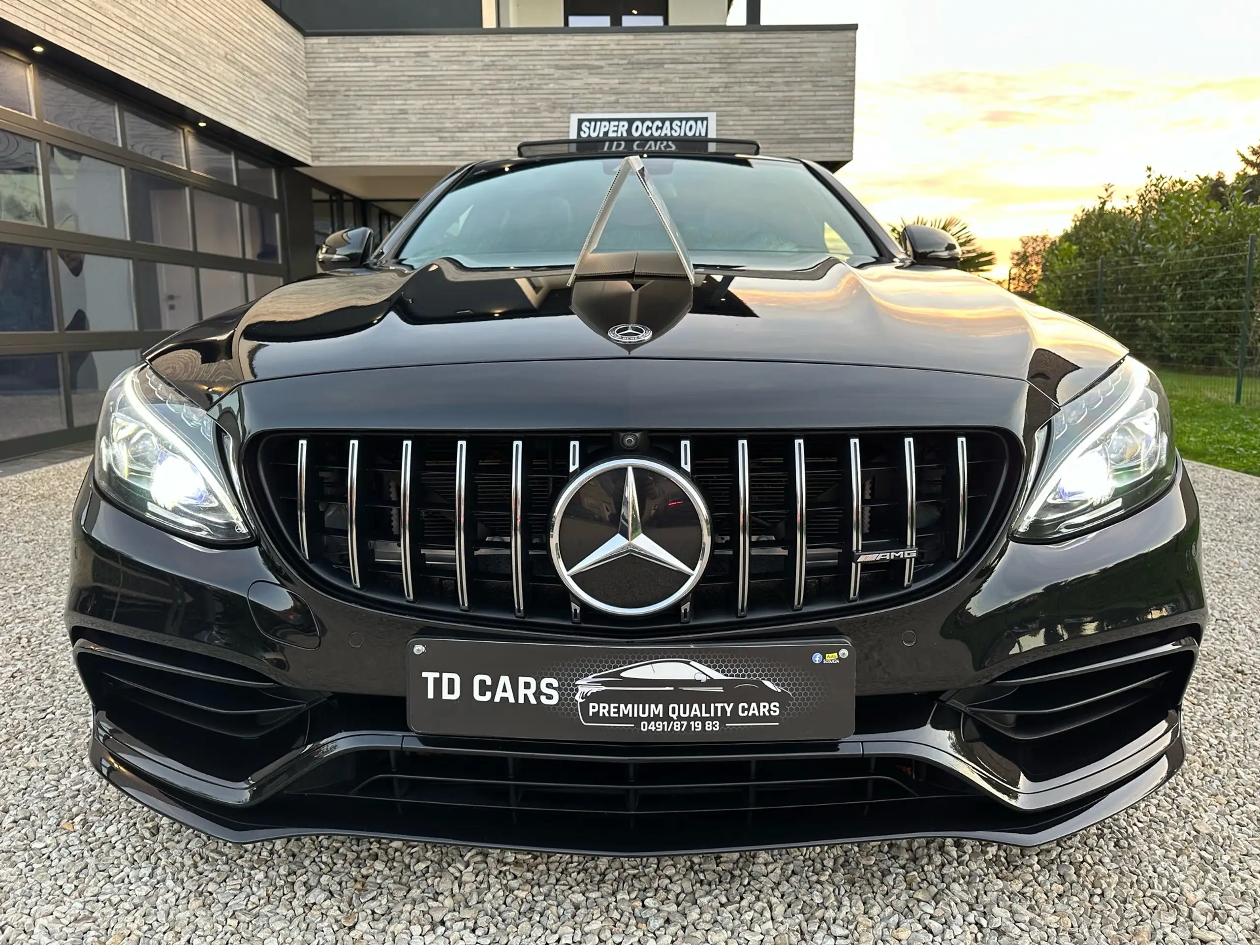 Mercedes-Benz - C 63 AMG