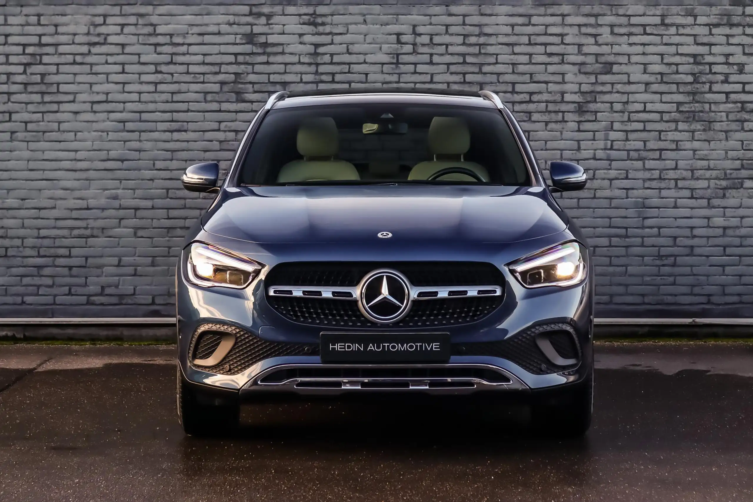 Mercedes-Benz - GLA 250