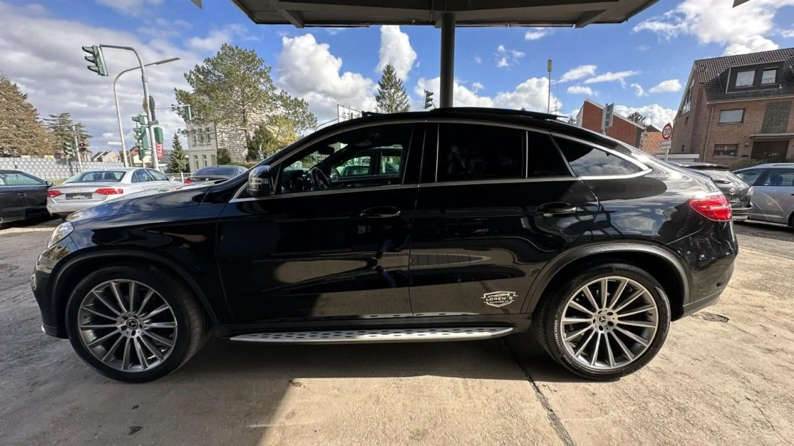 Mercedes-Benz - GLE 350