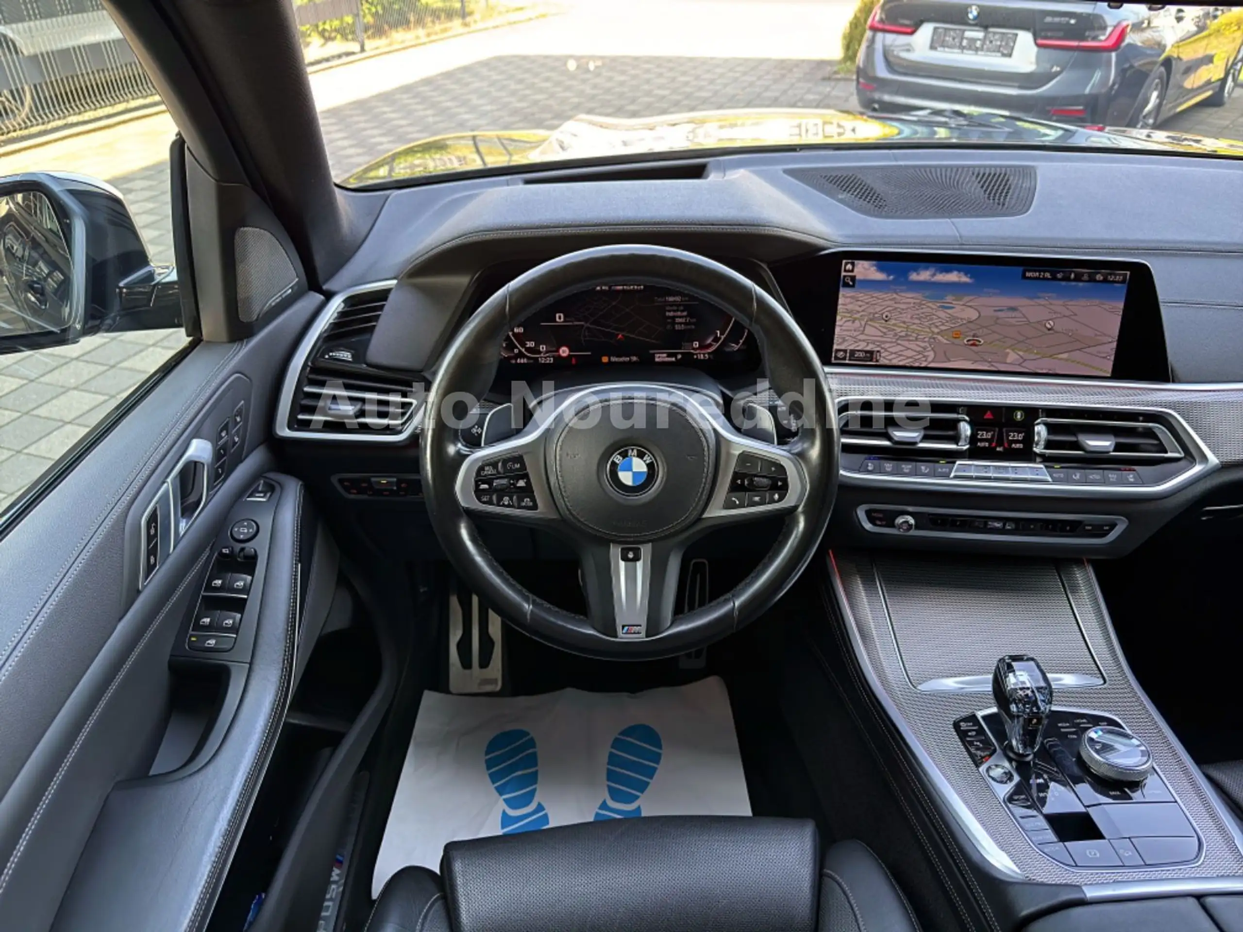 BMW - X5 M