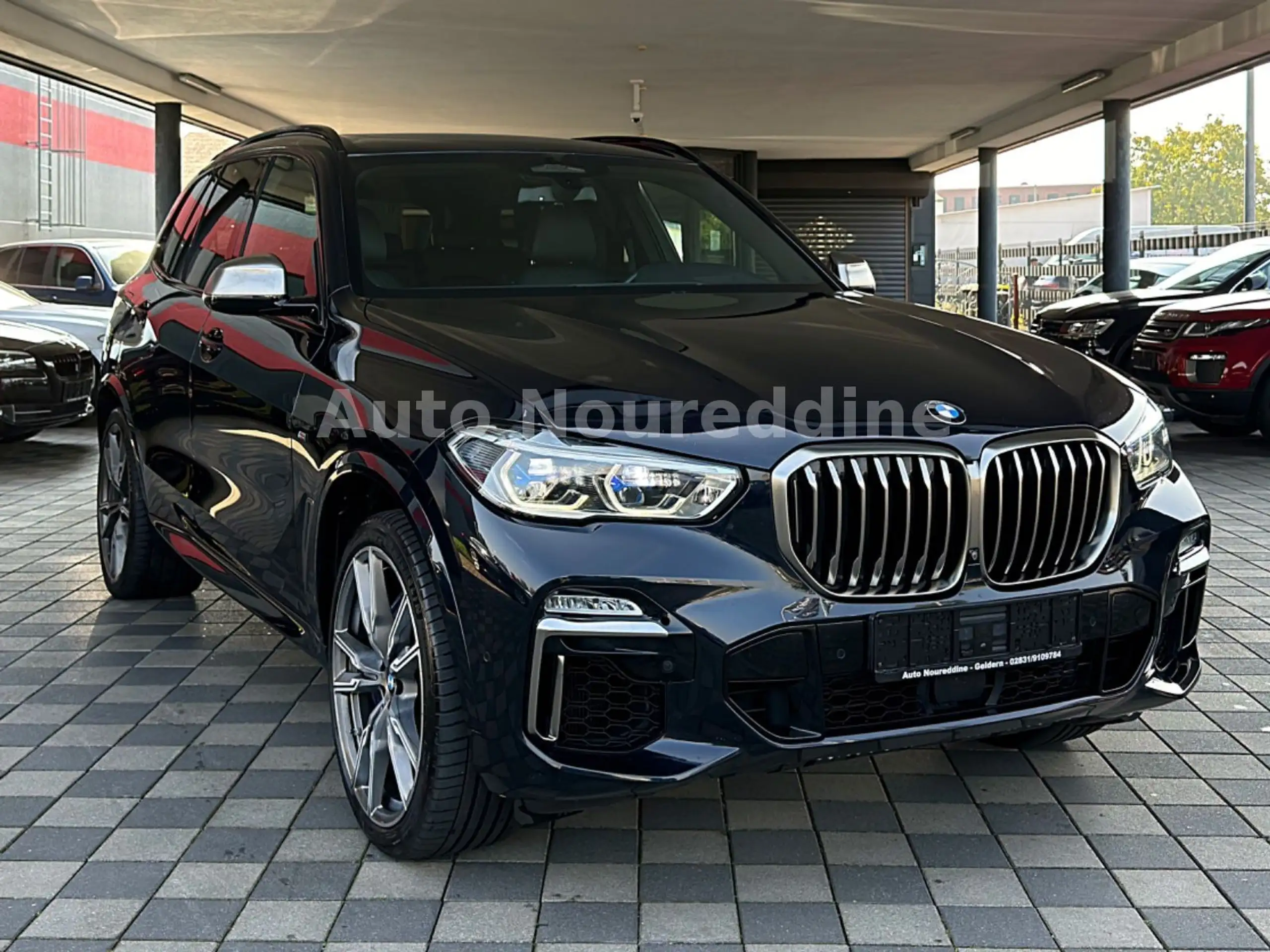 BMW - X5 M