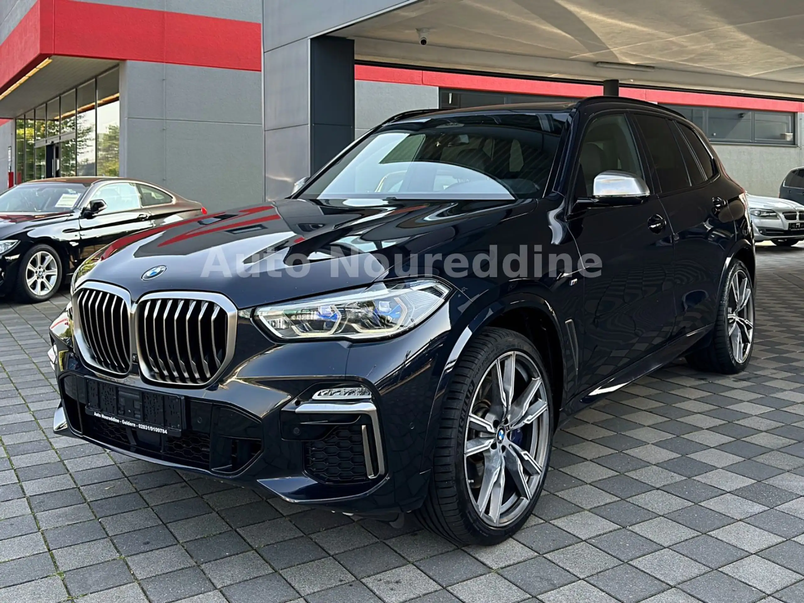 BMW - X5 M