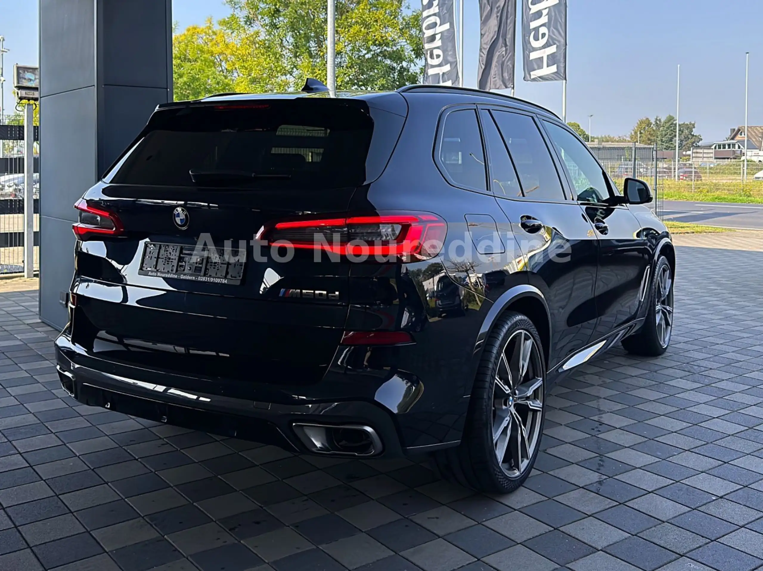 BMW - X5 M