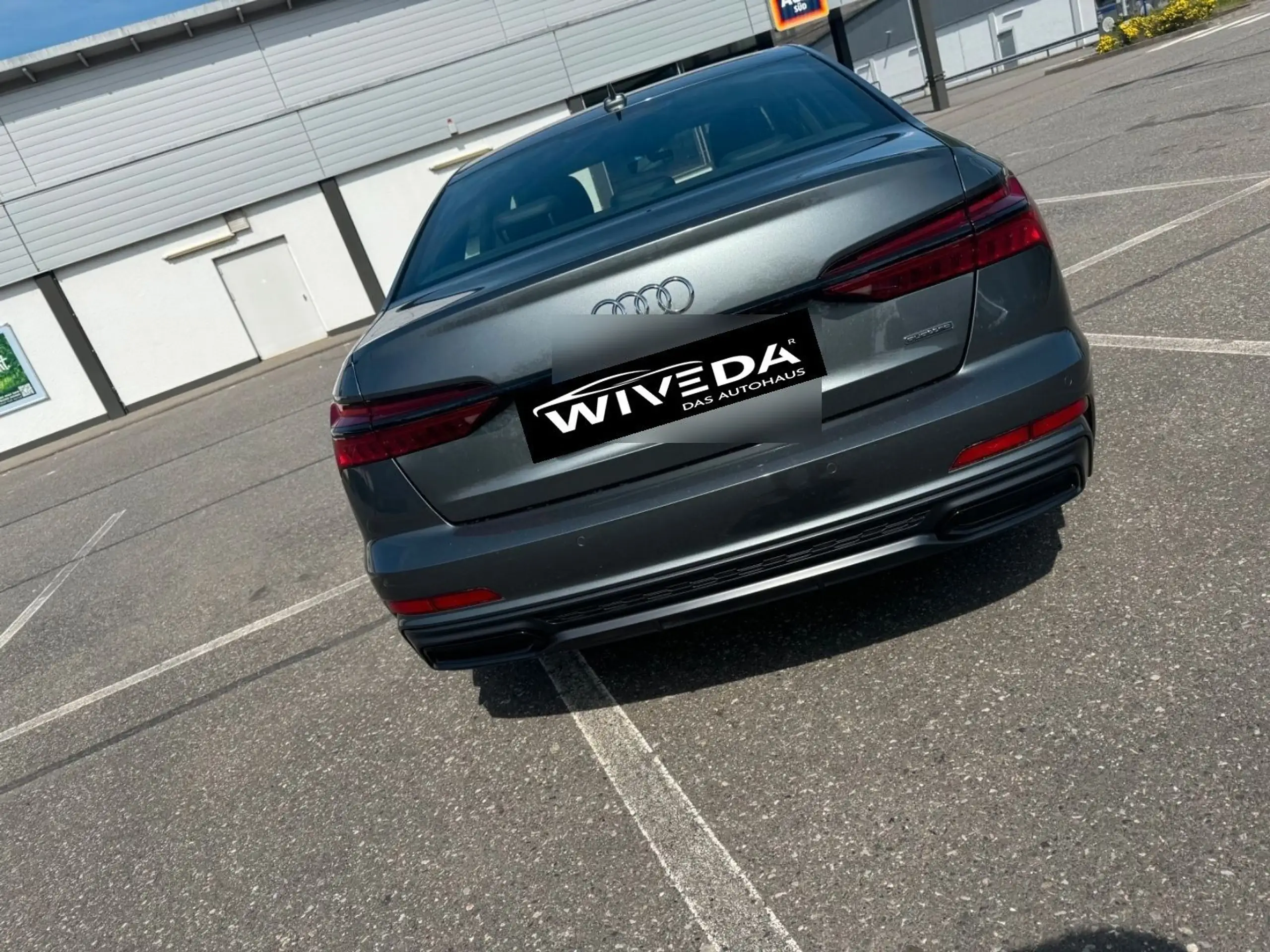 Audi - A6