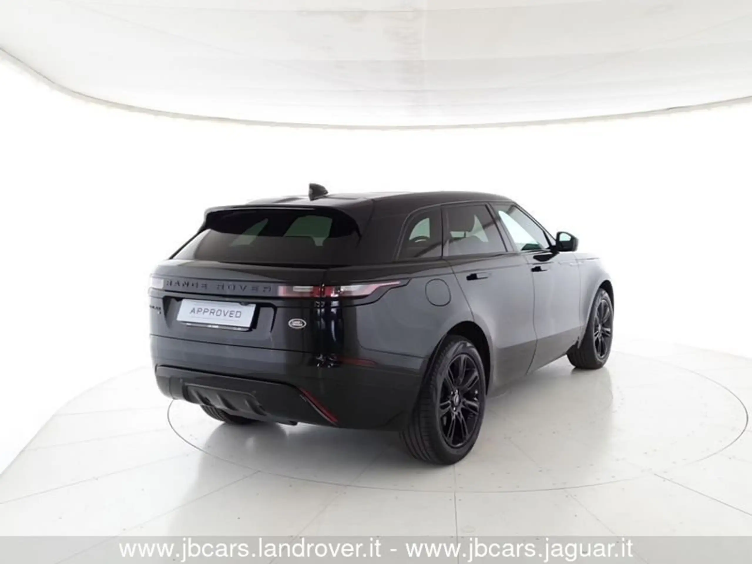 Land Rover - Range Rover Velar