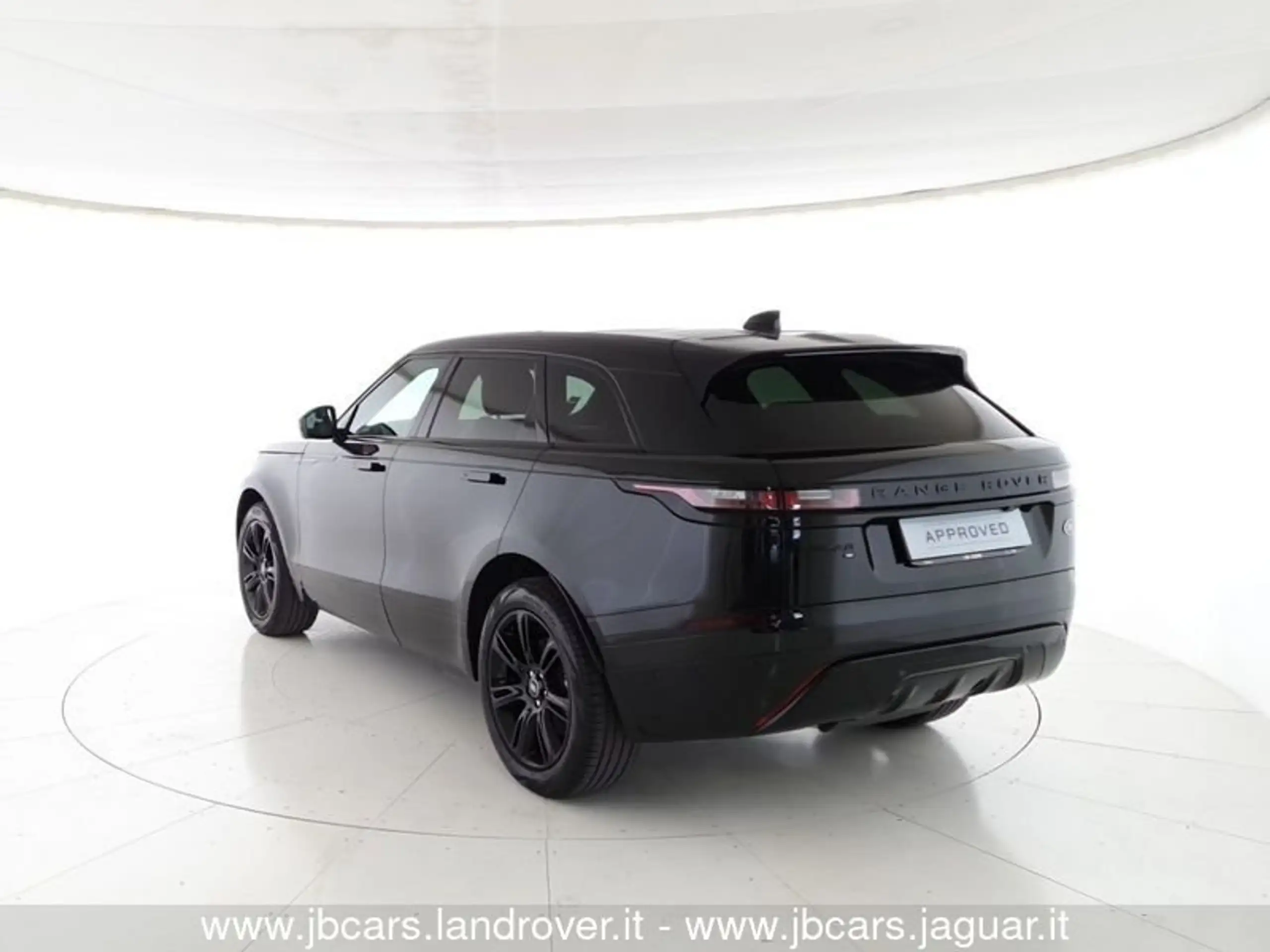 Land Rover - Range Rover Velar