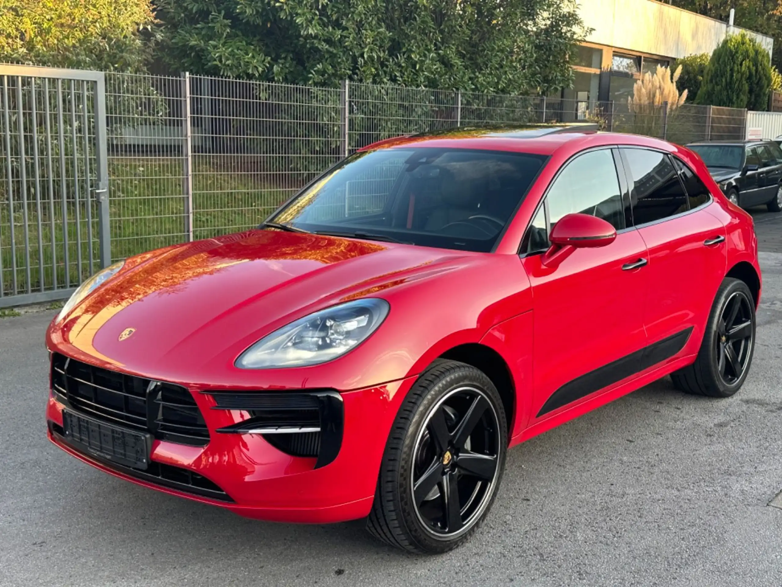 Porsche - Macan