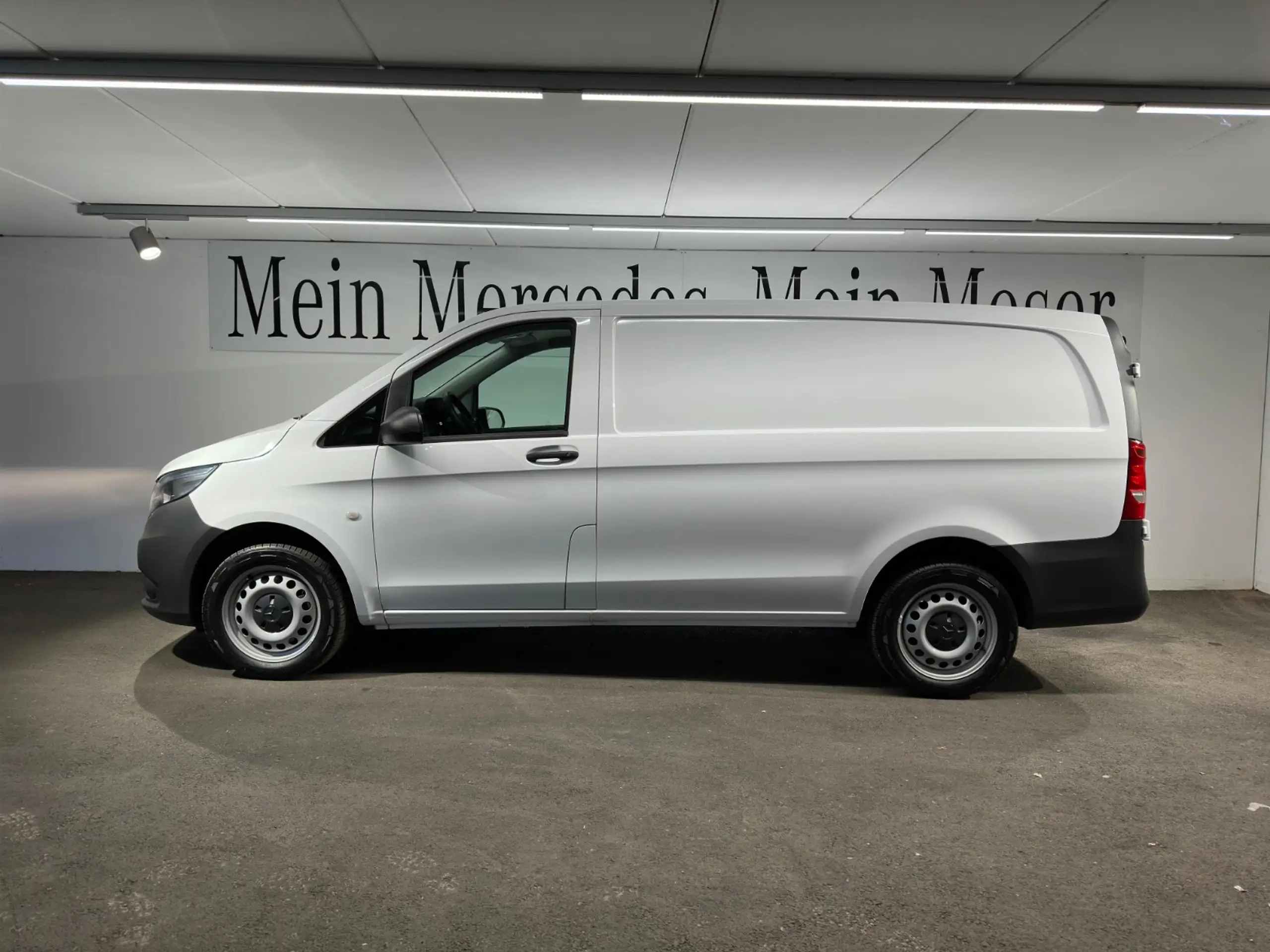 Mercedes-Benz - Vito