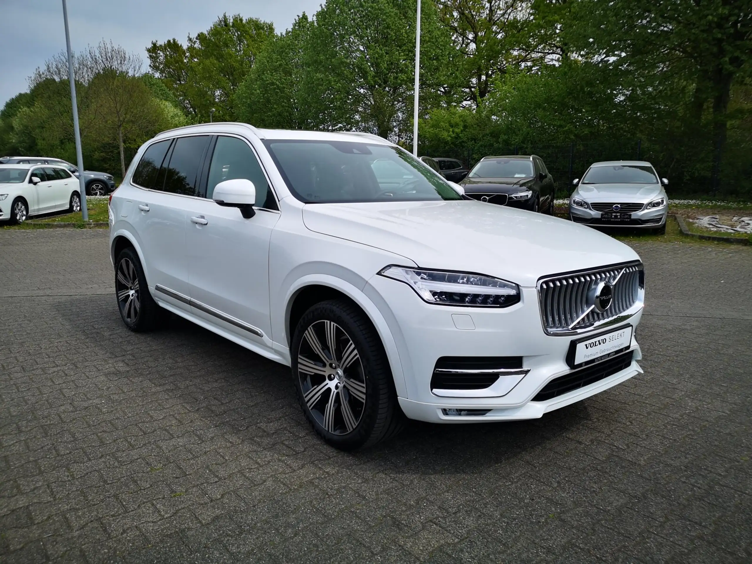 Volvo - XC90