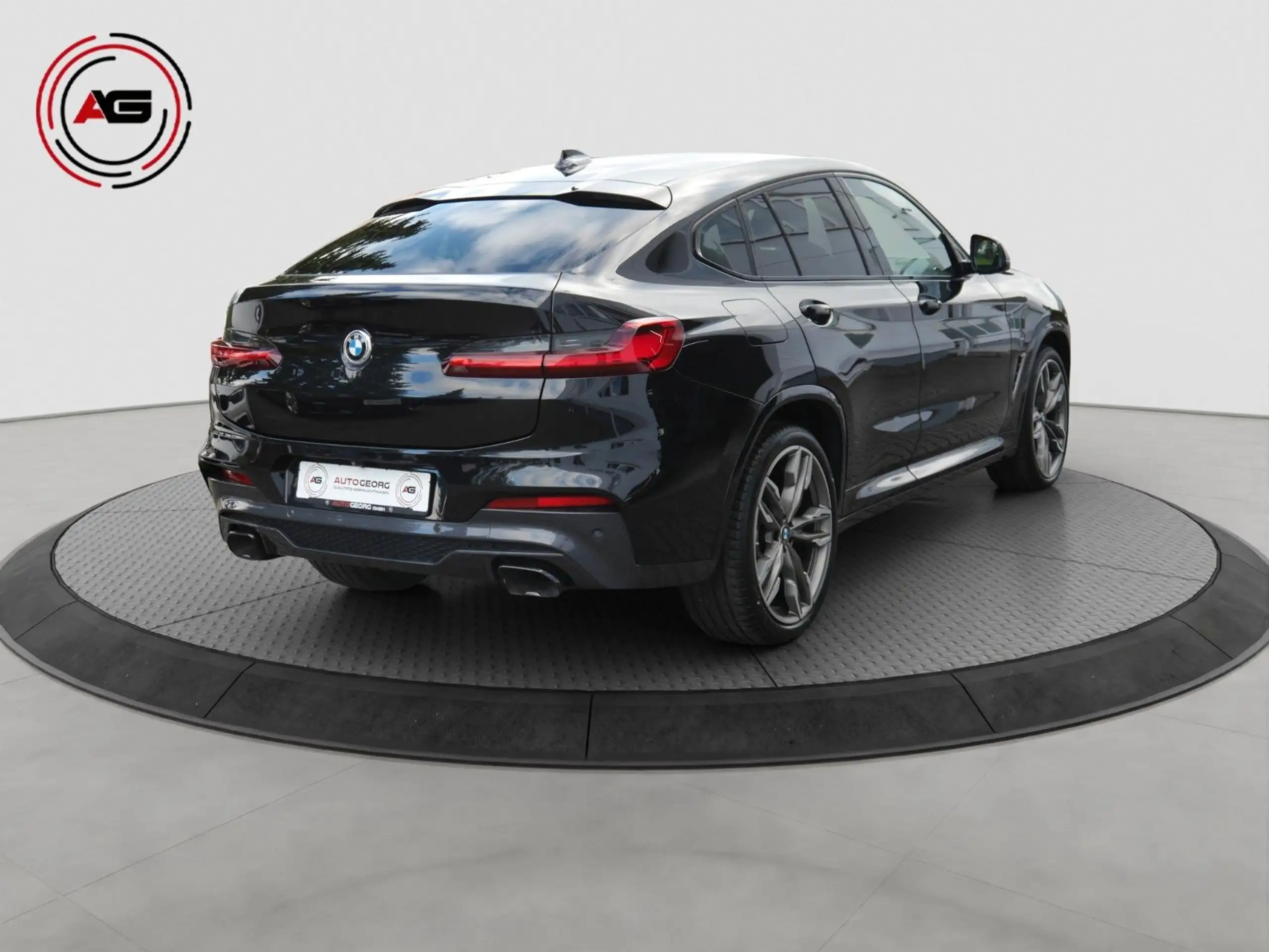 BMW - X4 M