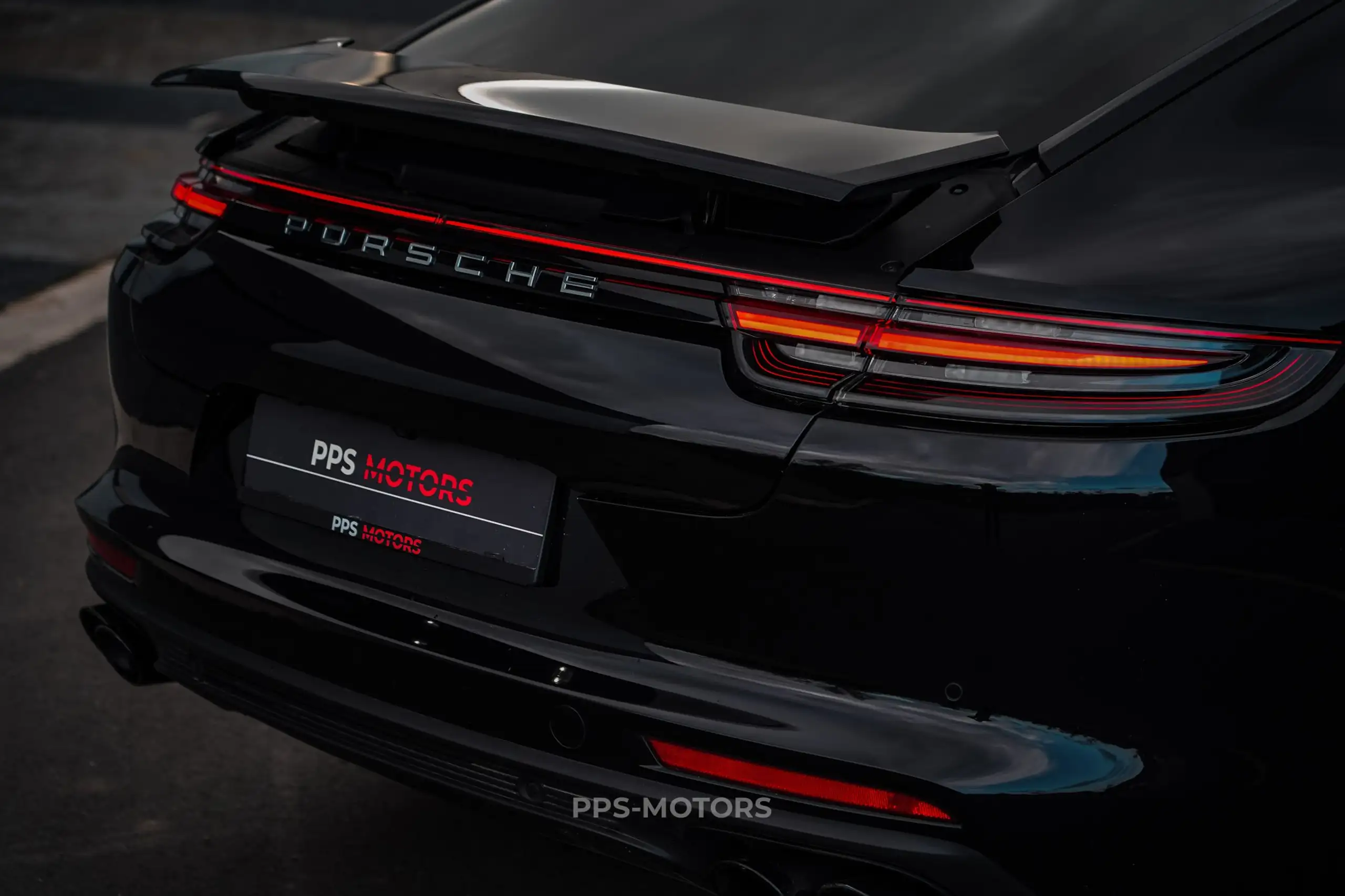 Porsche - Panamera