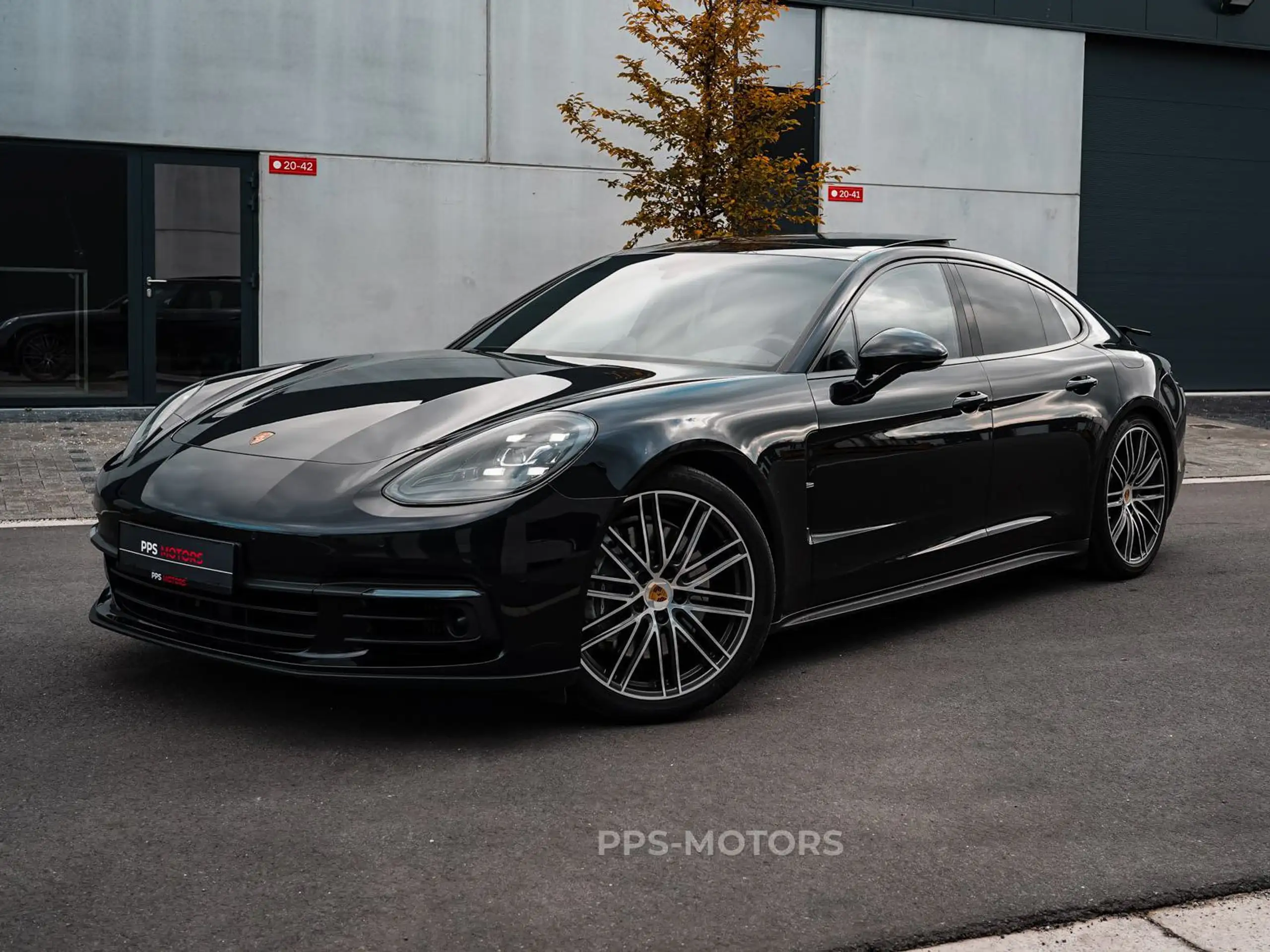 Porsche - Panamera