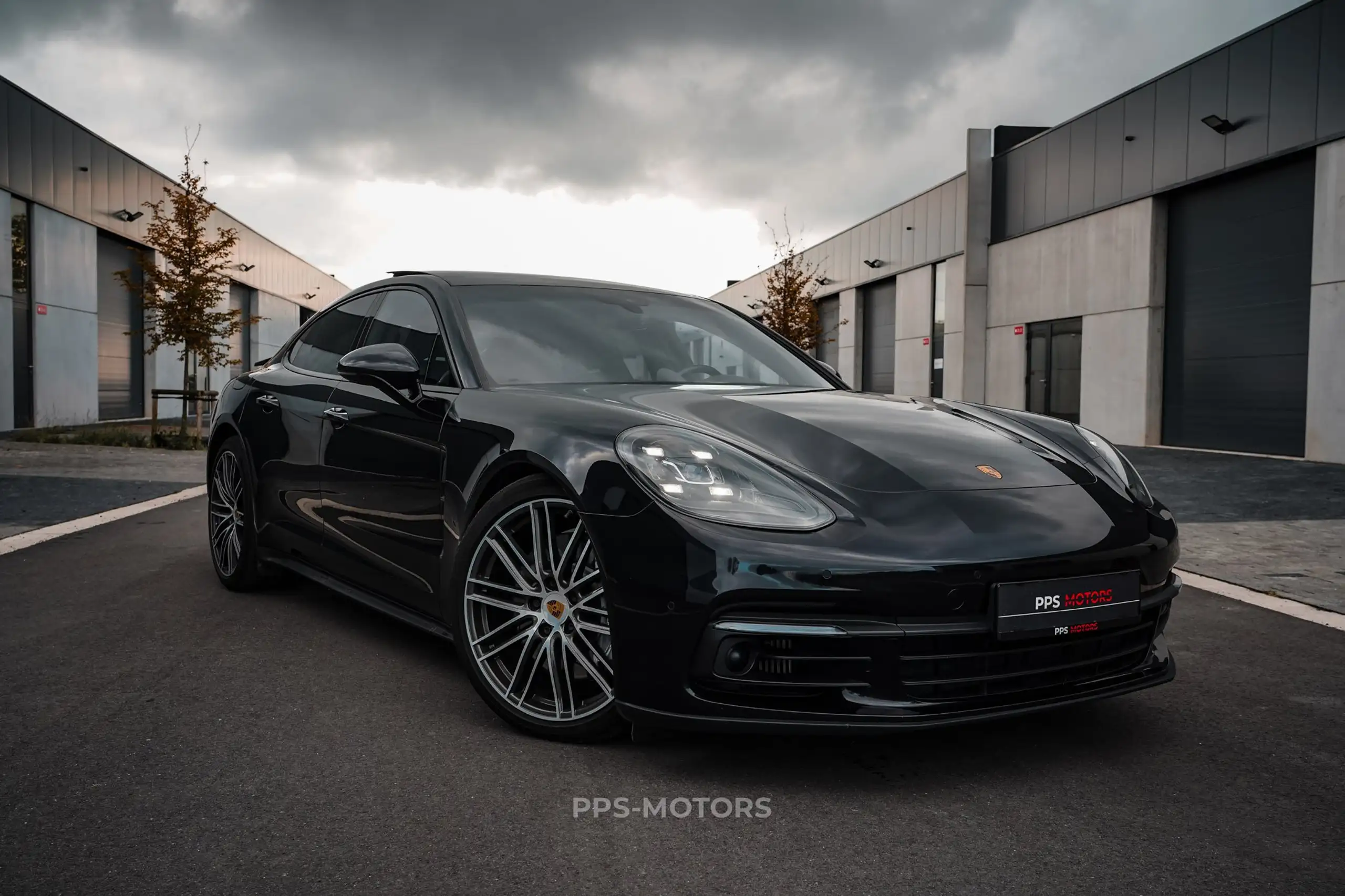 Porsche - Panamera