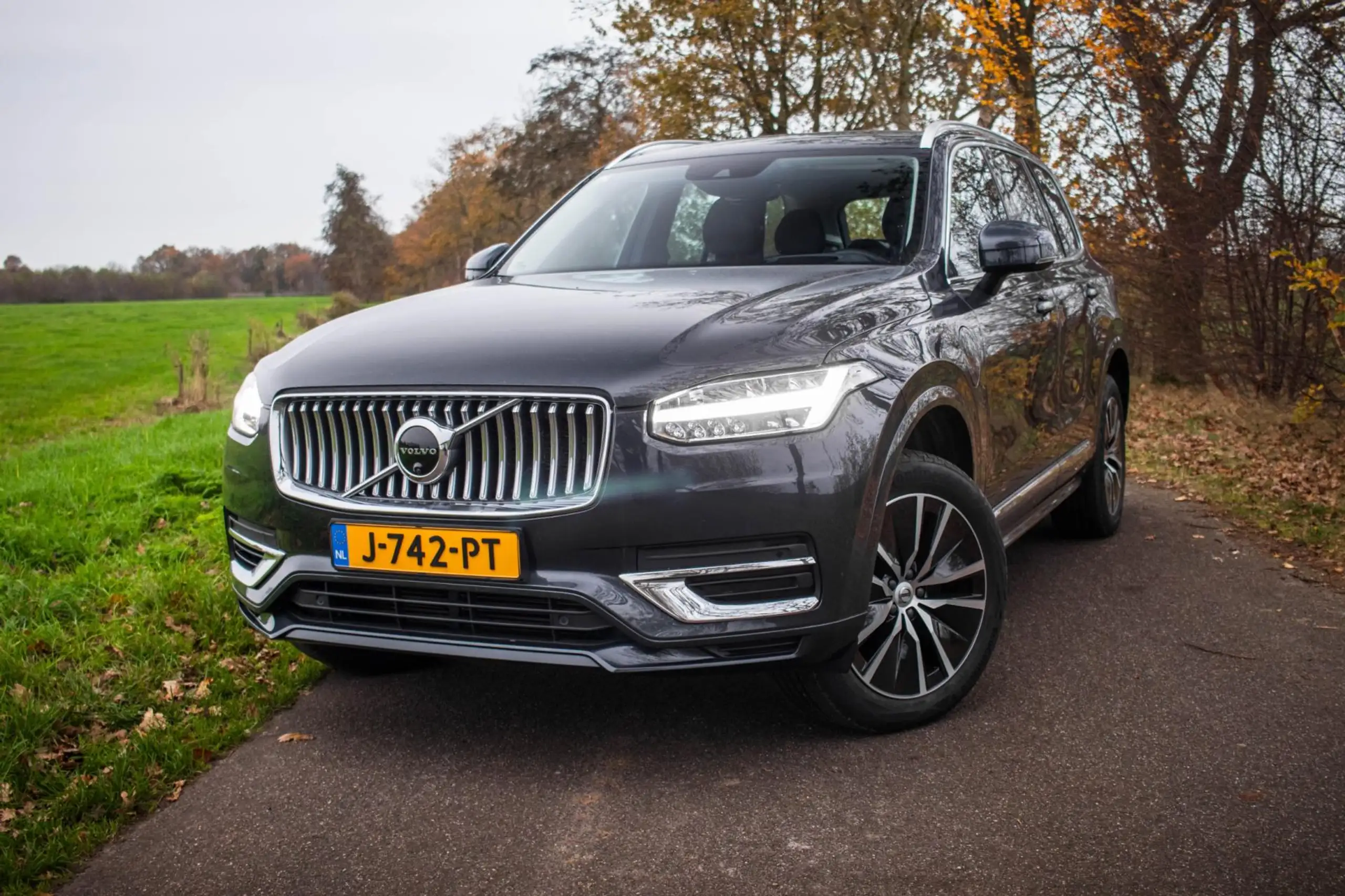 Volvo - XC90