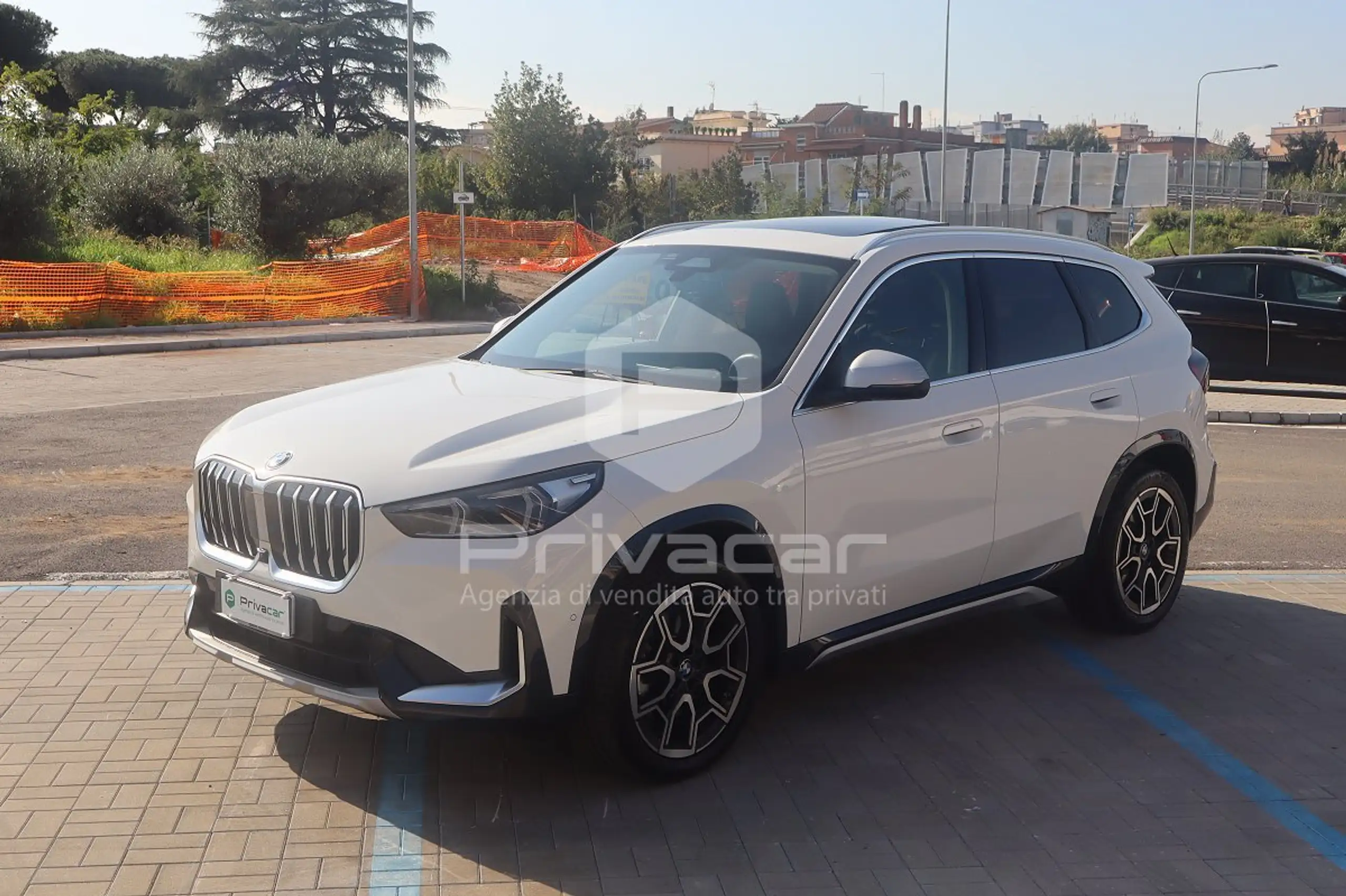 BMW - X1