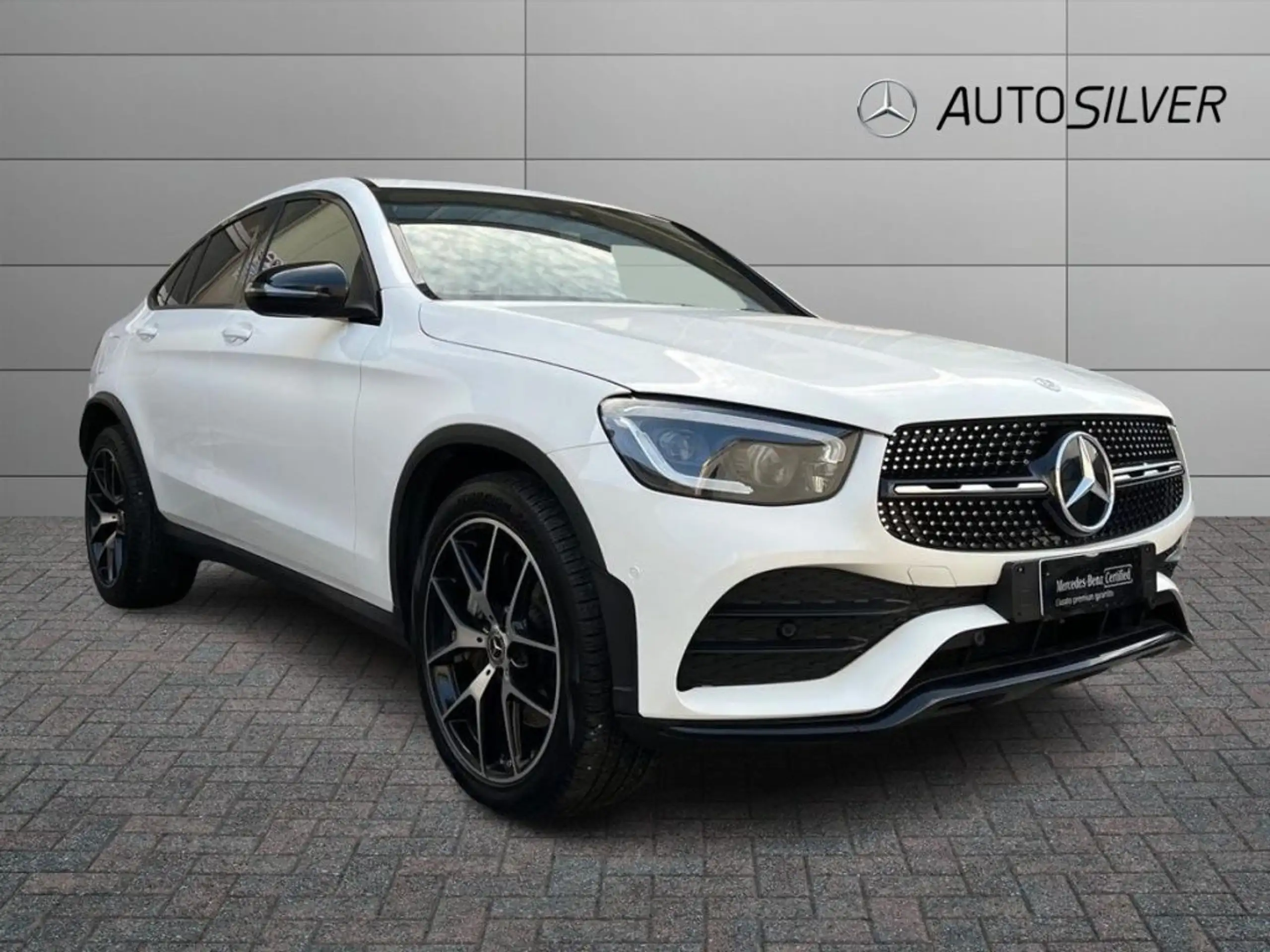 Mercedes-Benz - GLC 220