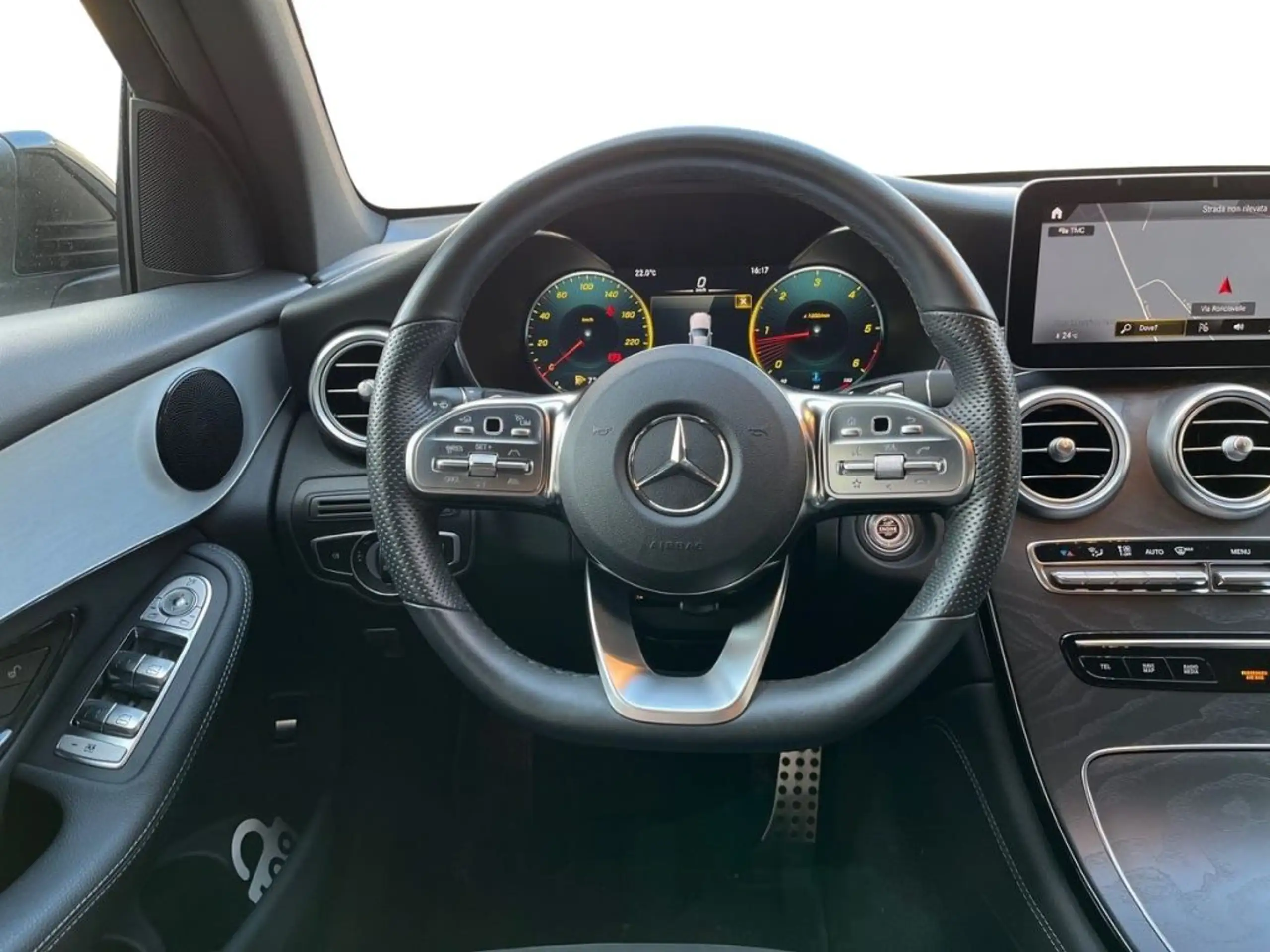 Mercedes-Benz - GLC 220