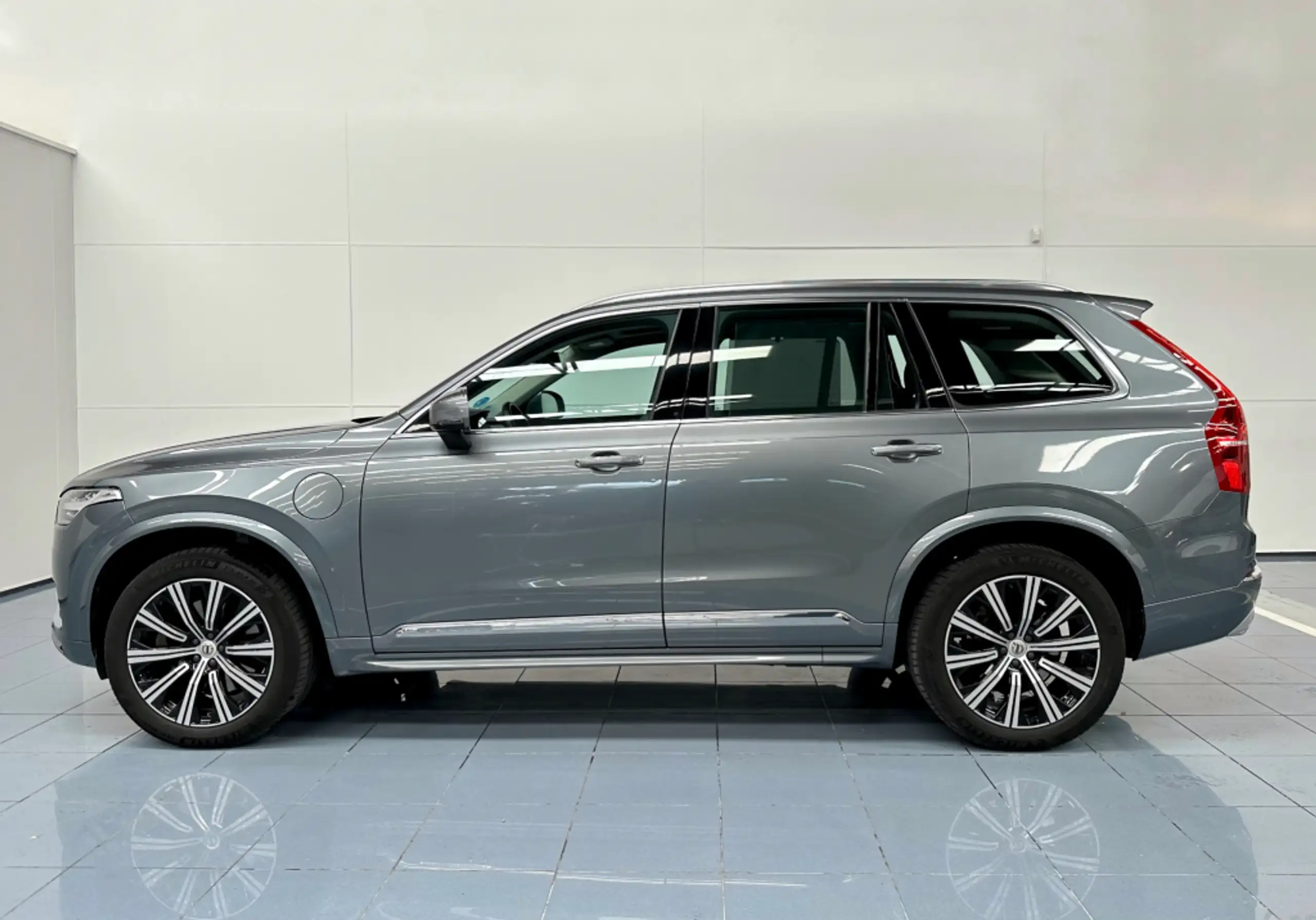 Volvo - XC90