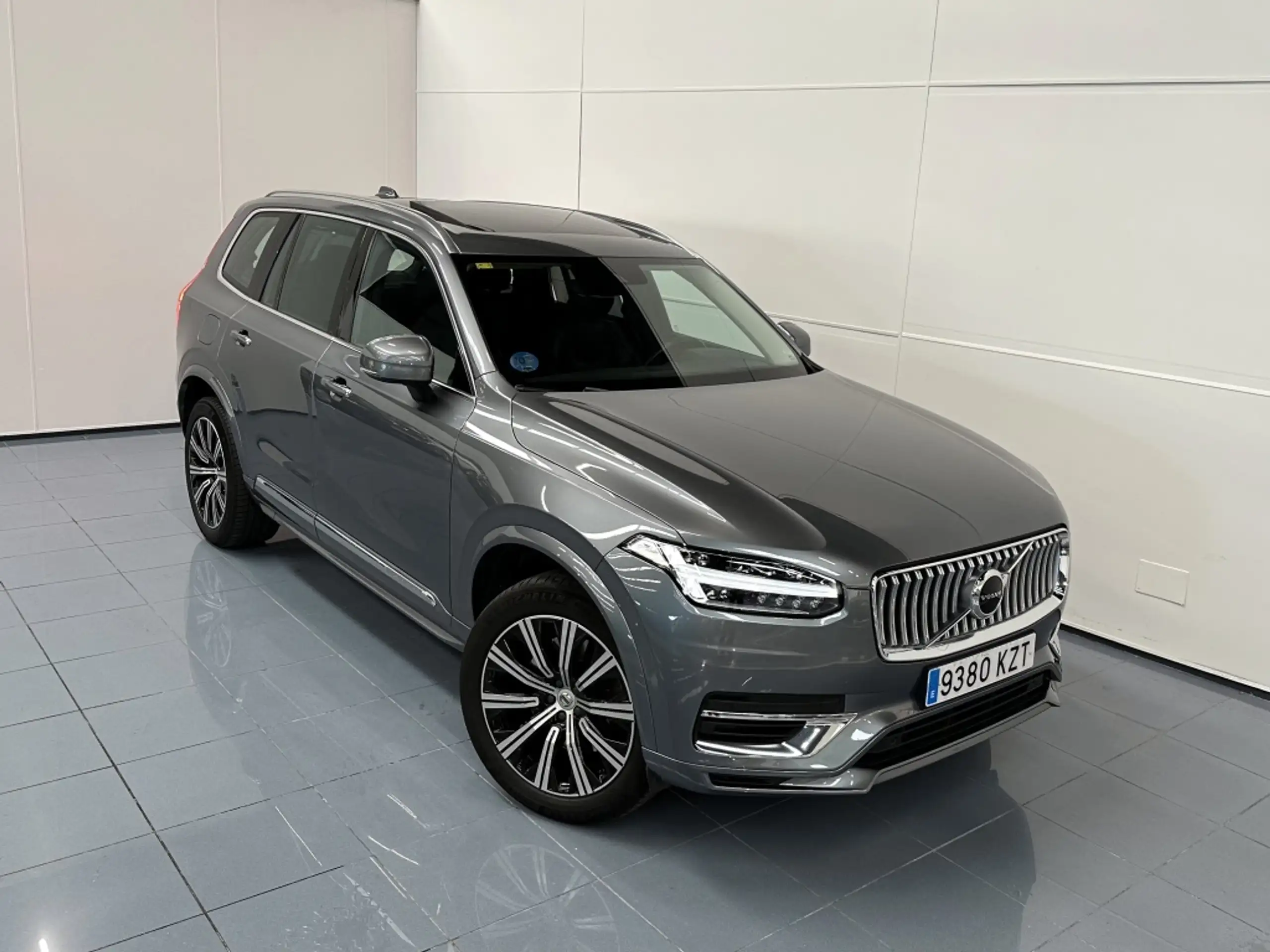 Volvo - XC90