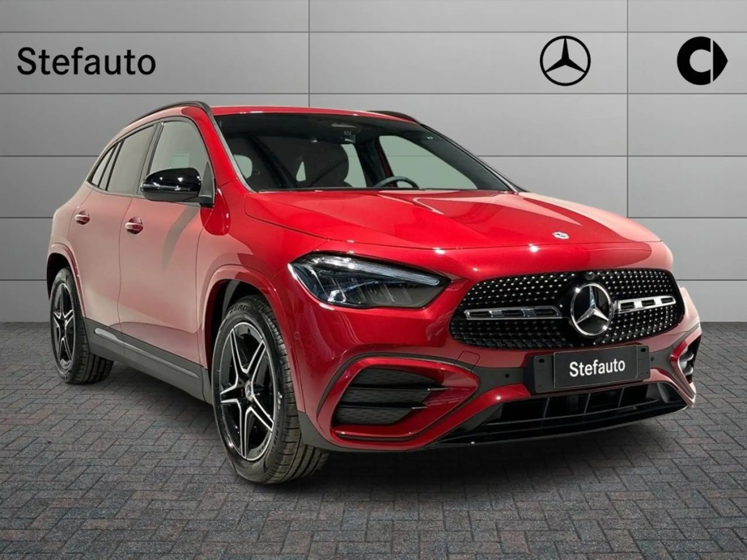 Mercedes-Benz - GLA 180