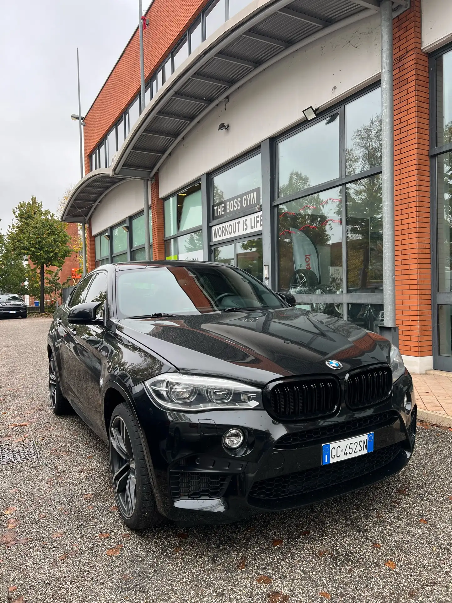 BMW - X6 M