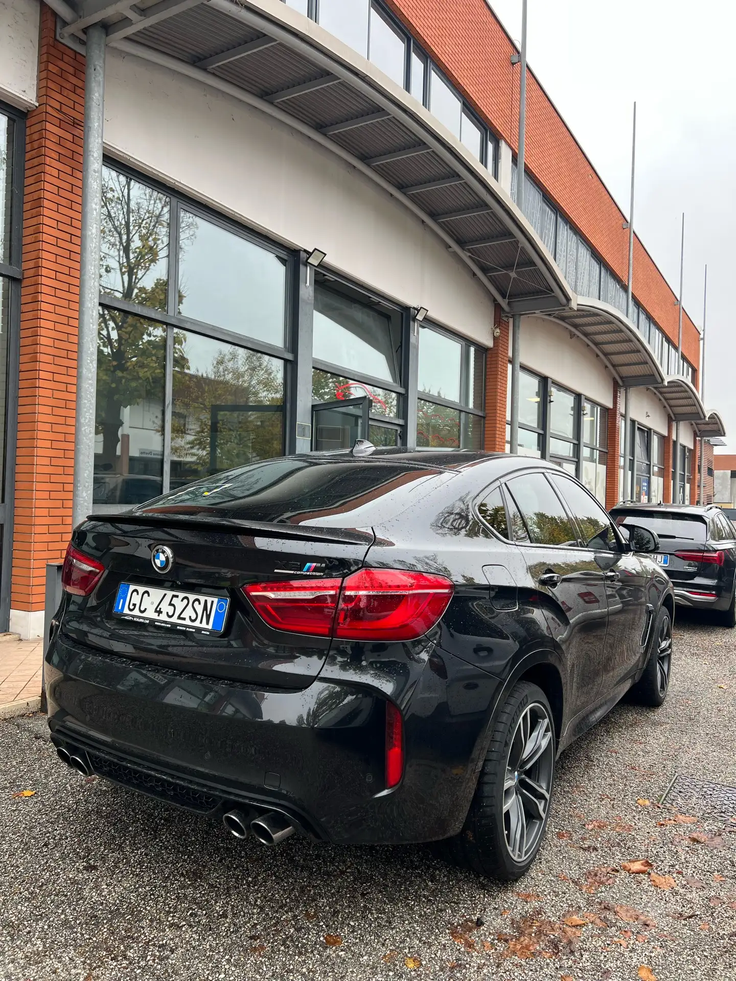 BMW - X6 M