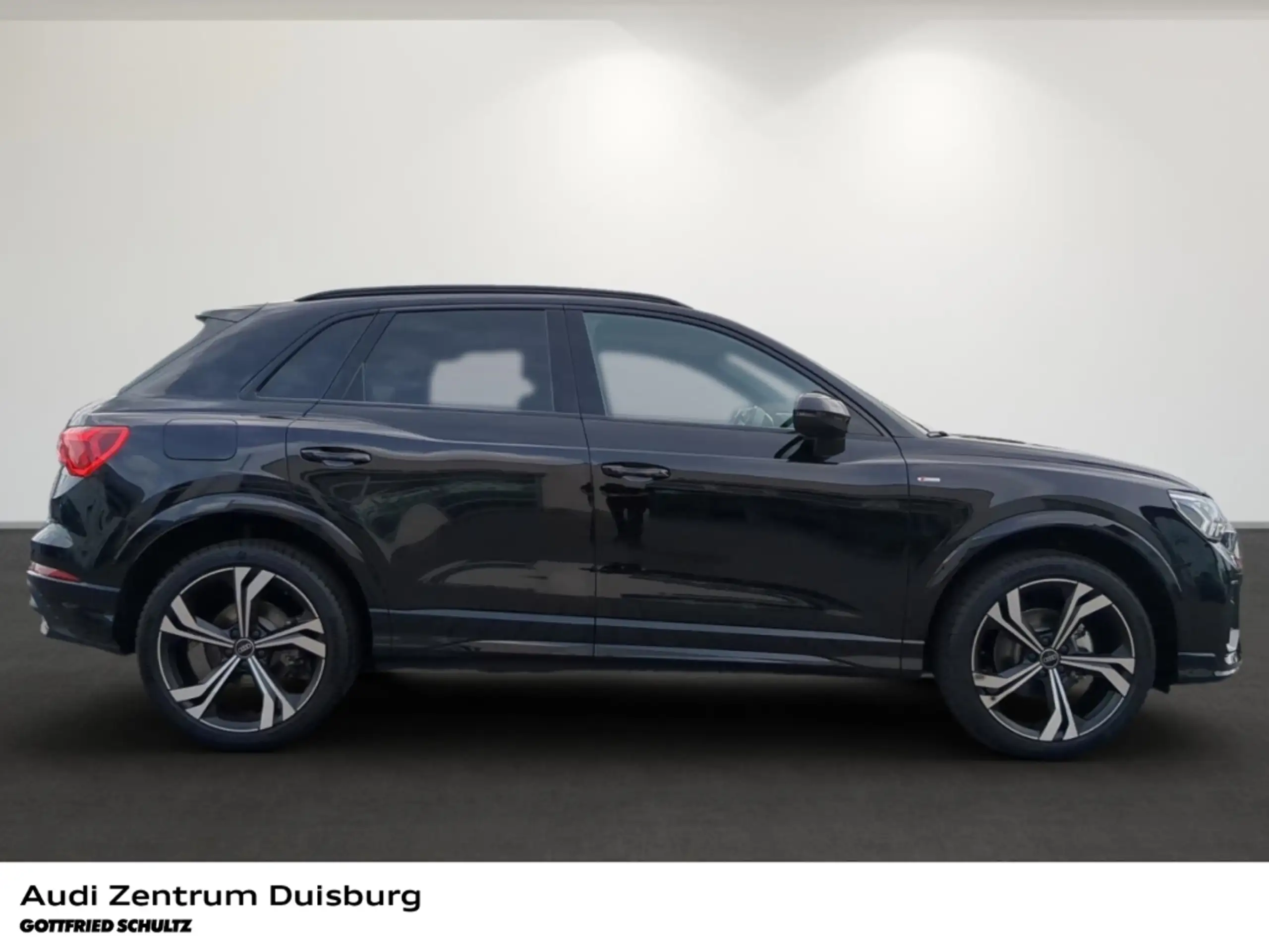 Audi - Q3