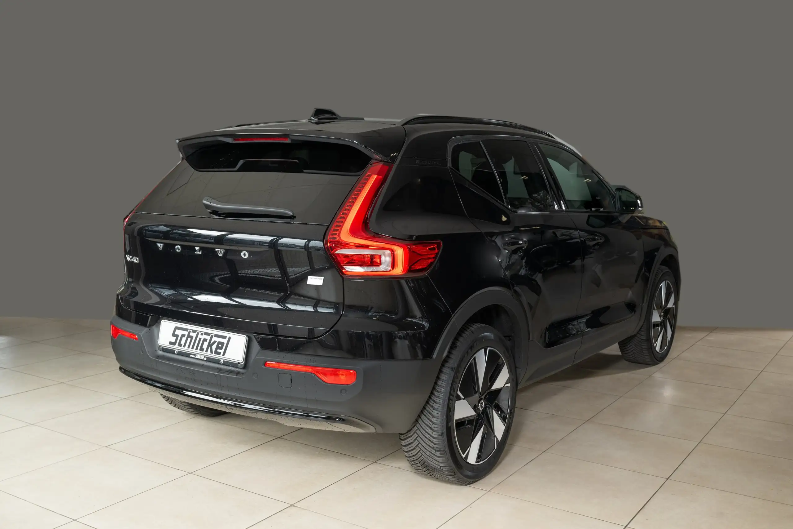 Volvo - XC40