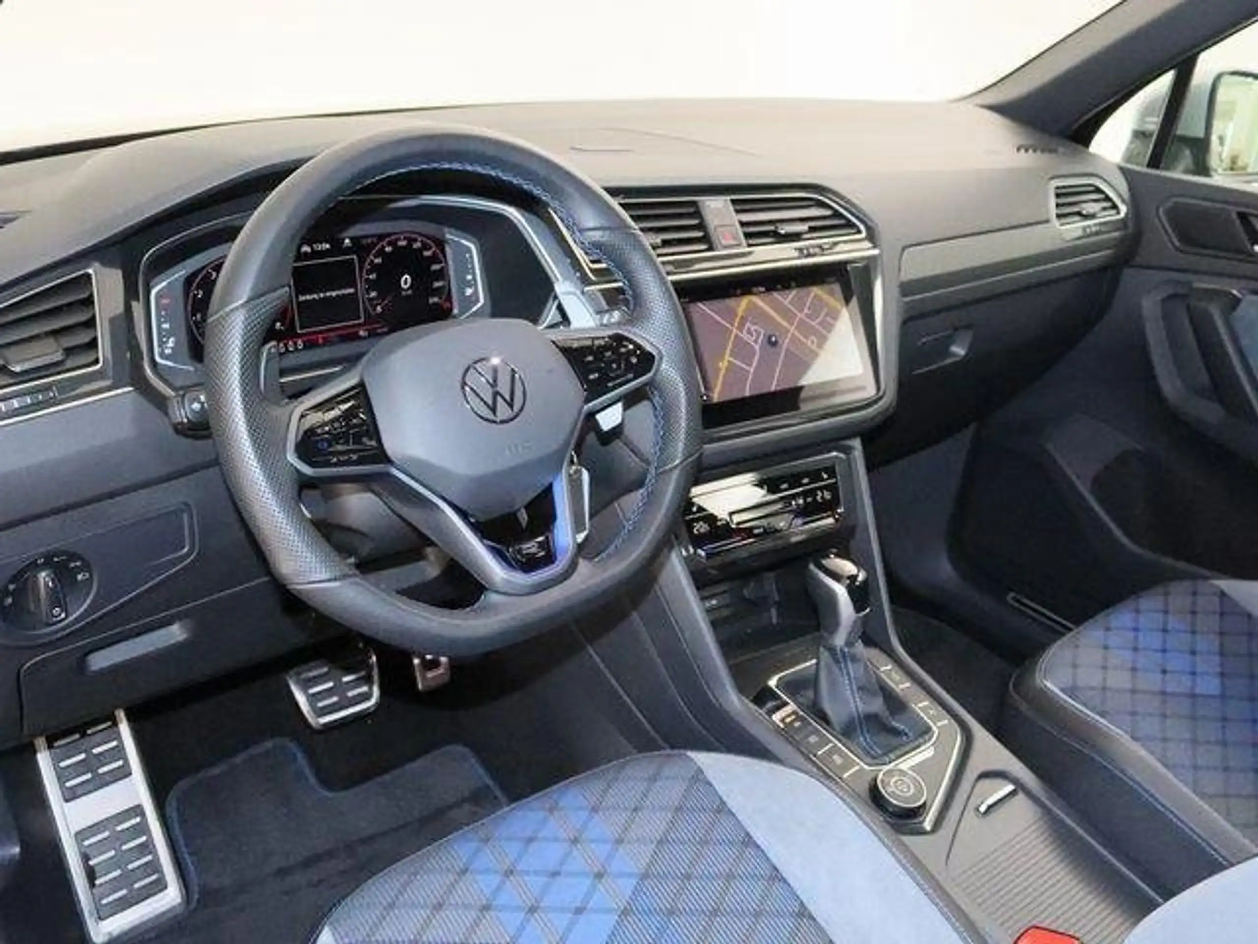 Volkswagen - Tiguan