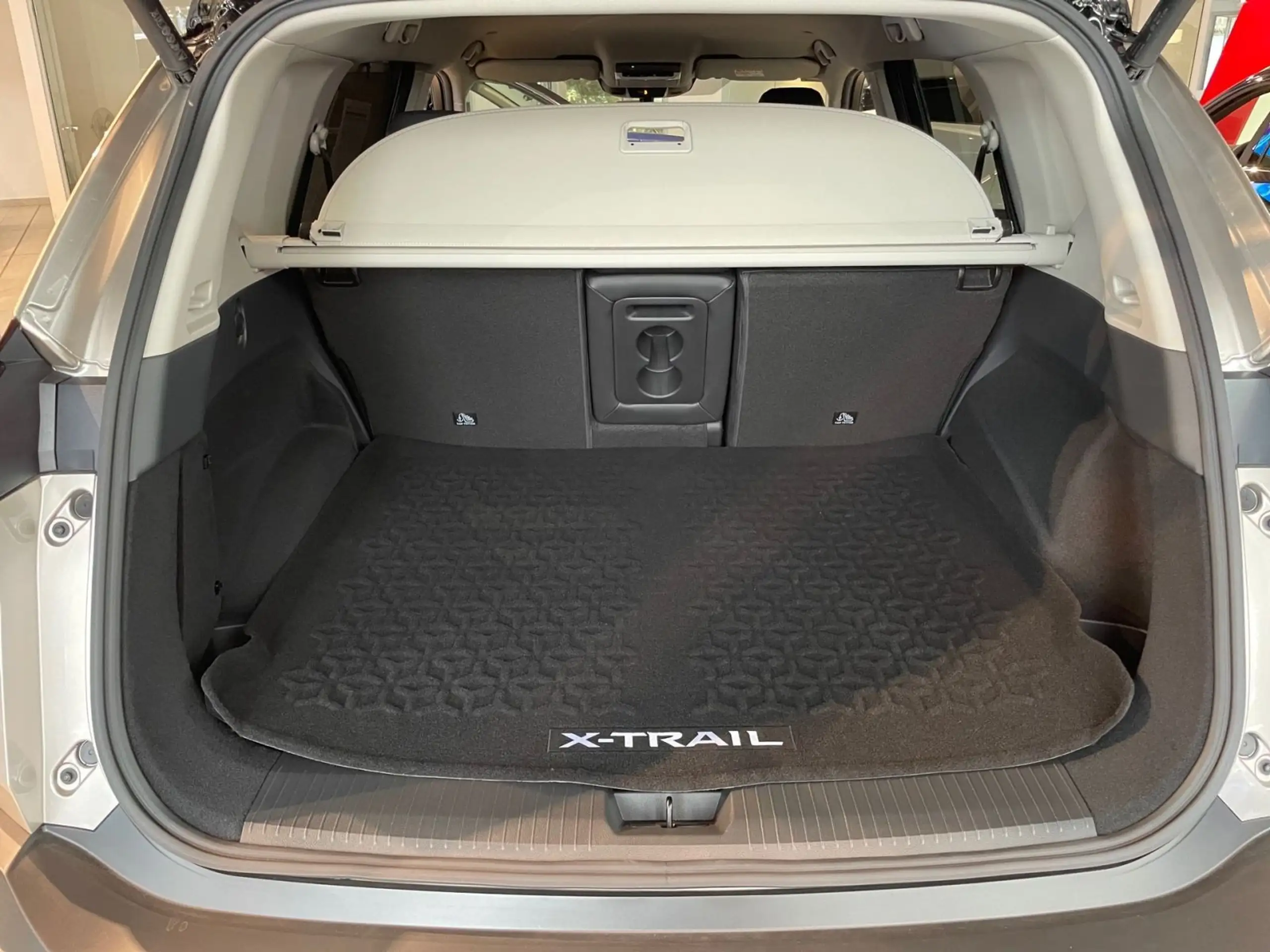 Nissan - X-Trail