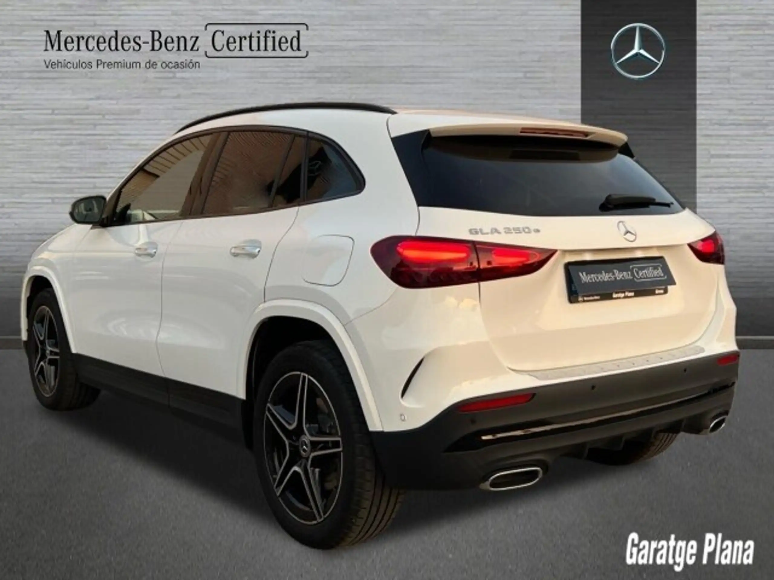 Mercedes-Benz - GLA 250