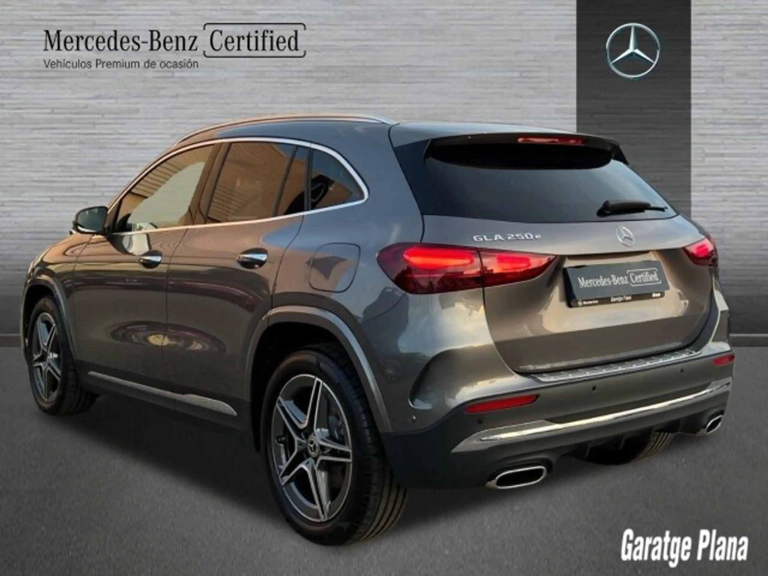 Mercedes-Benz - GLA 250