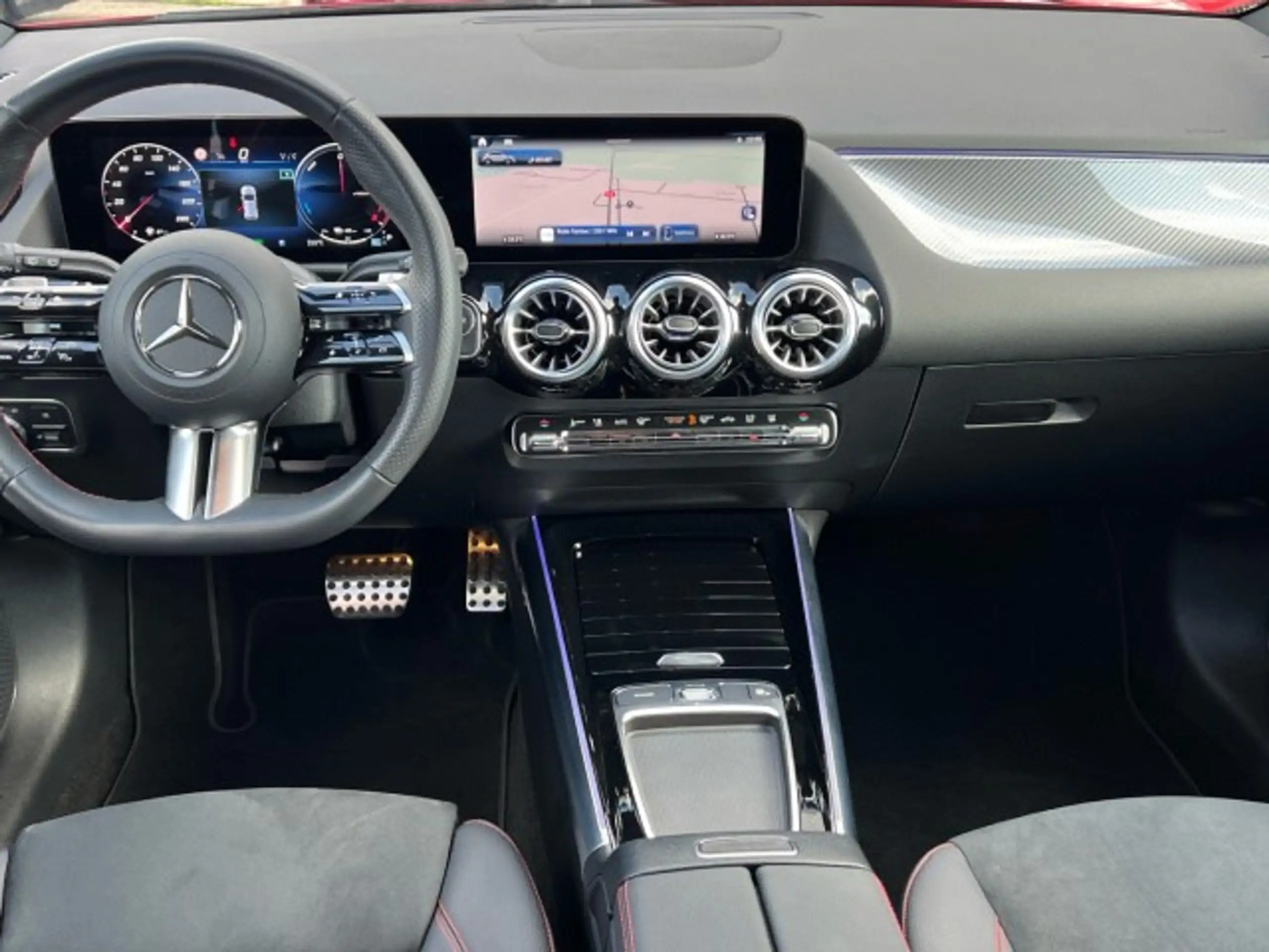 Mercedes-Benz - GLA 250