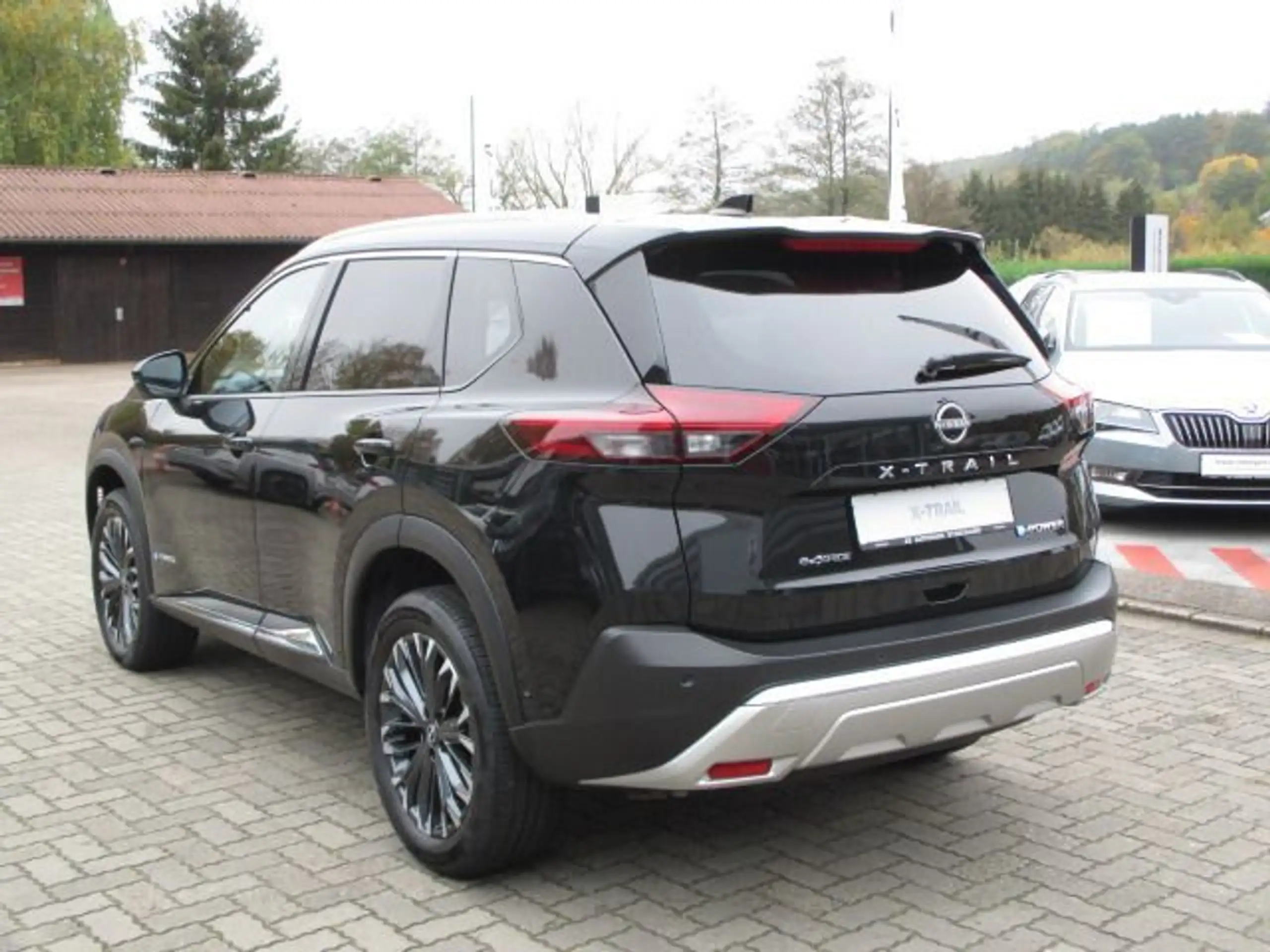 Nissan - X-Trail