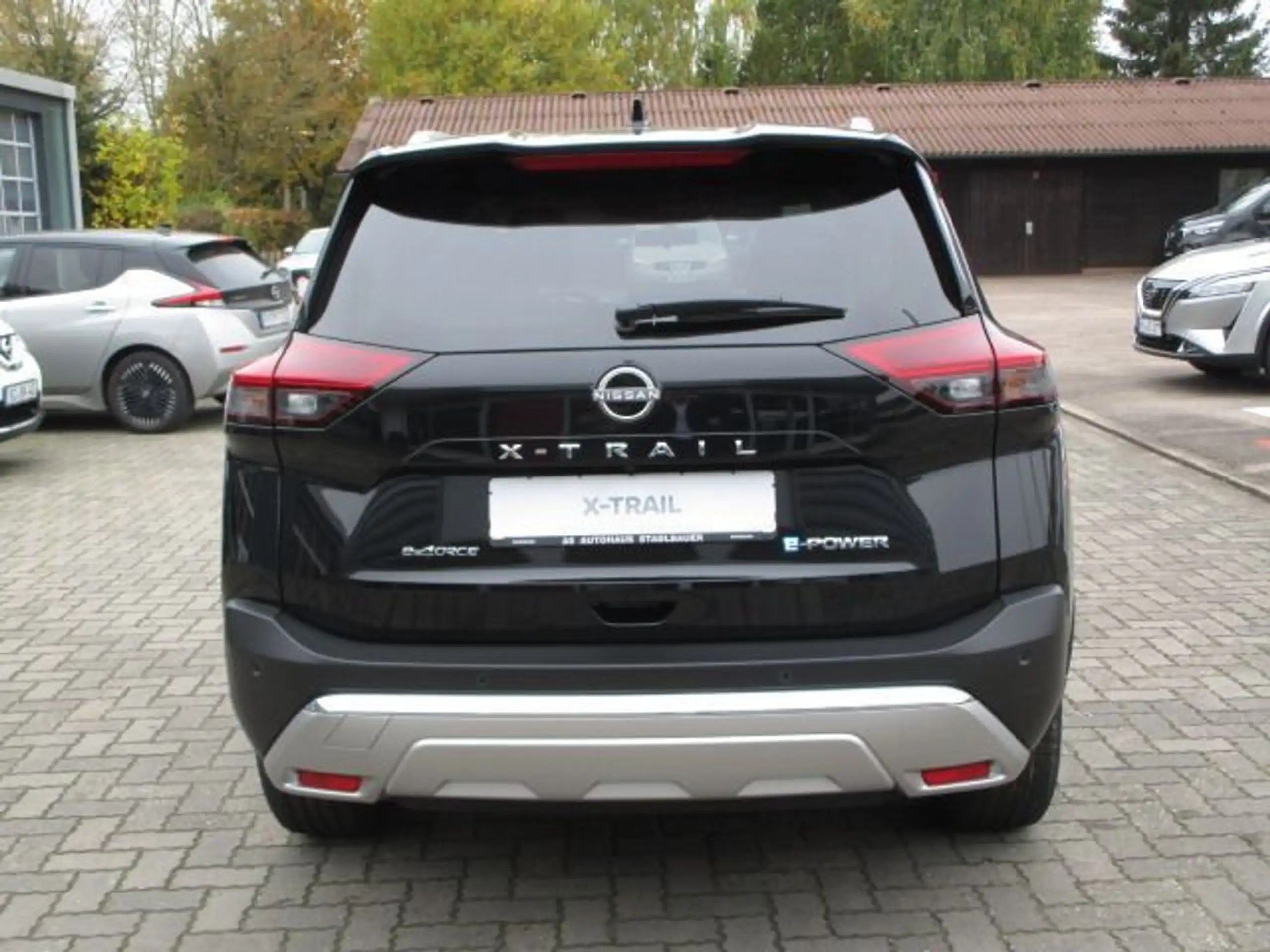 Nissan - X-Trail