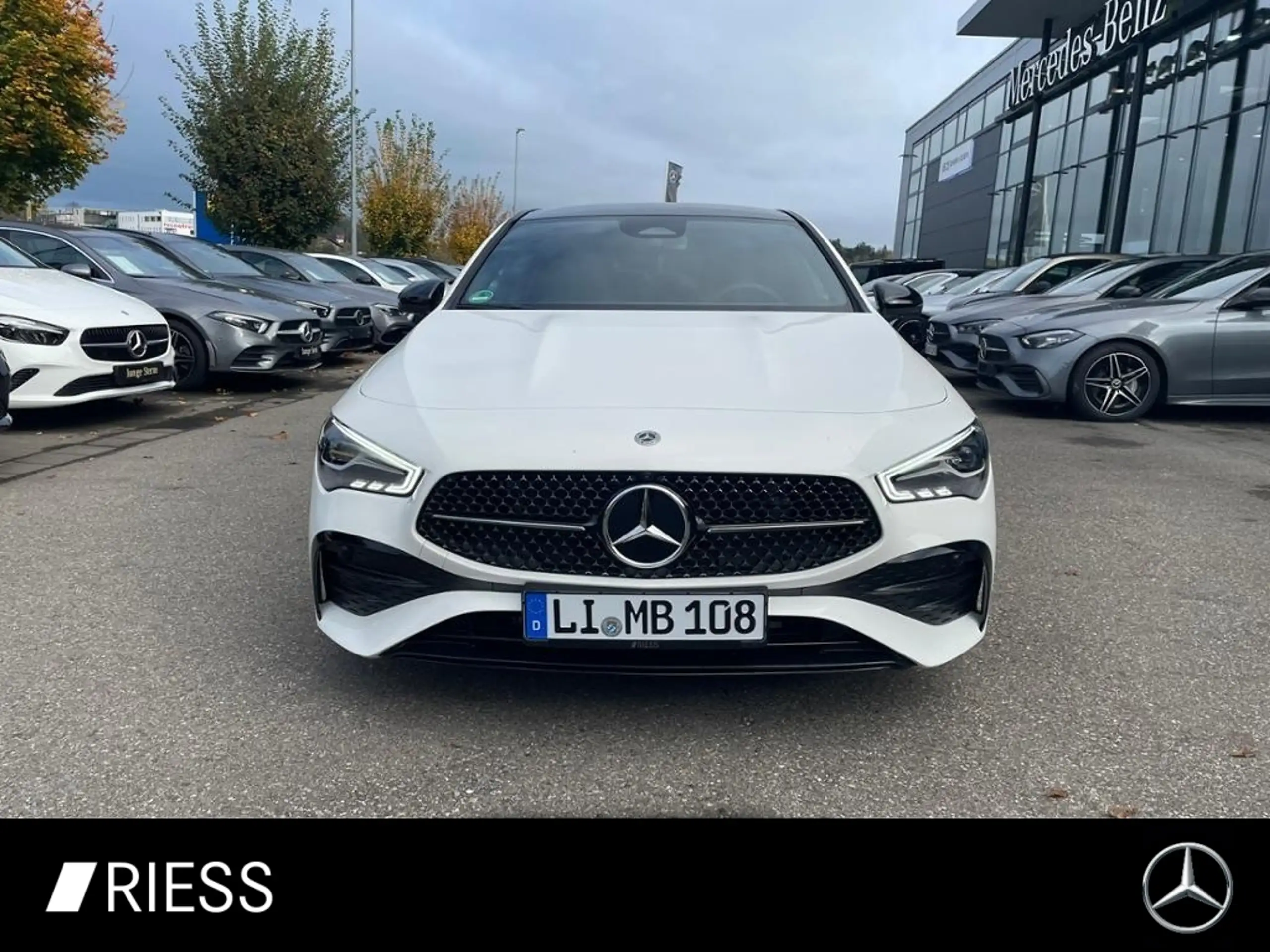 Mercedes-Benz - CLA 250