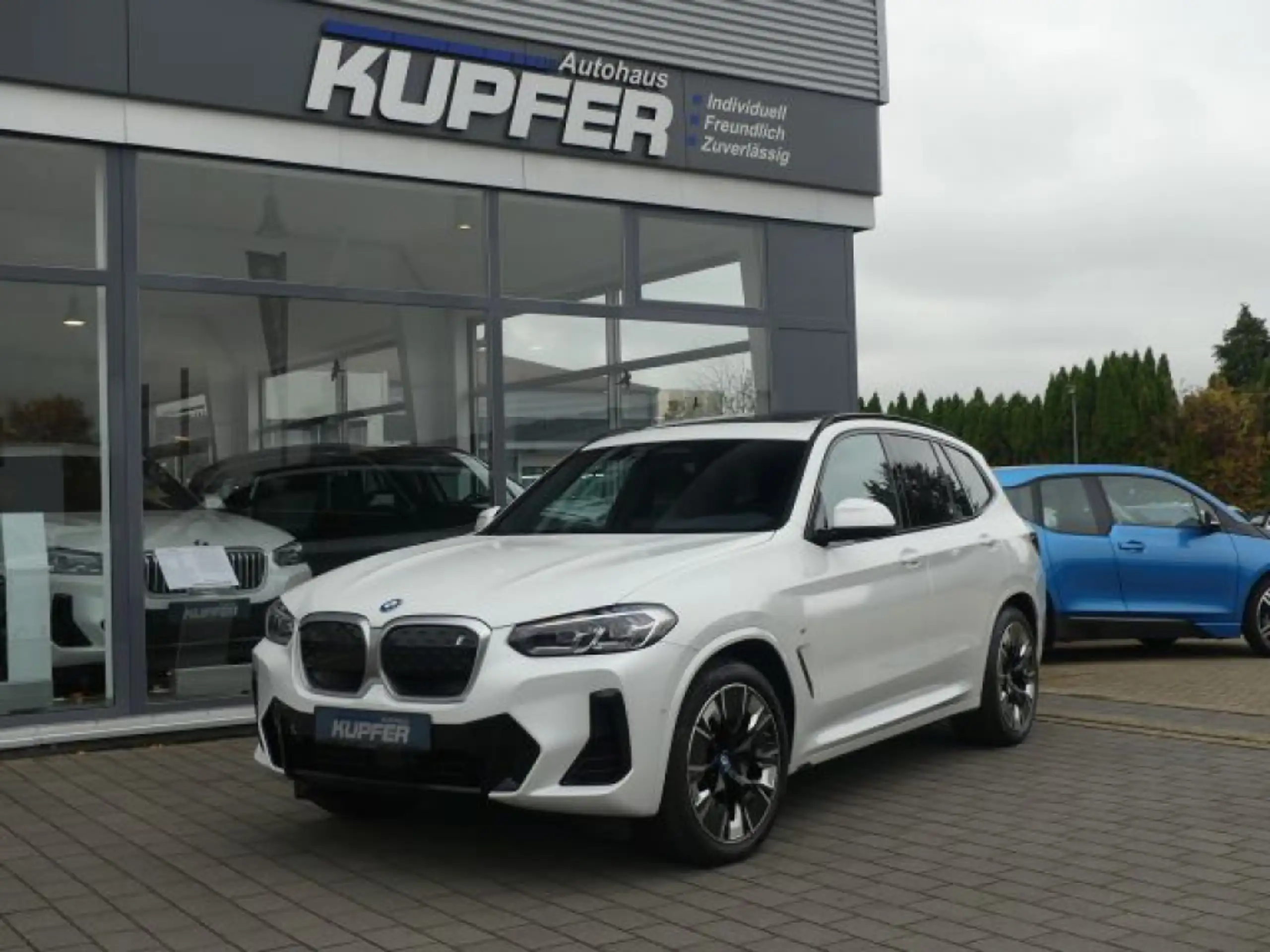 BMW - X3