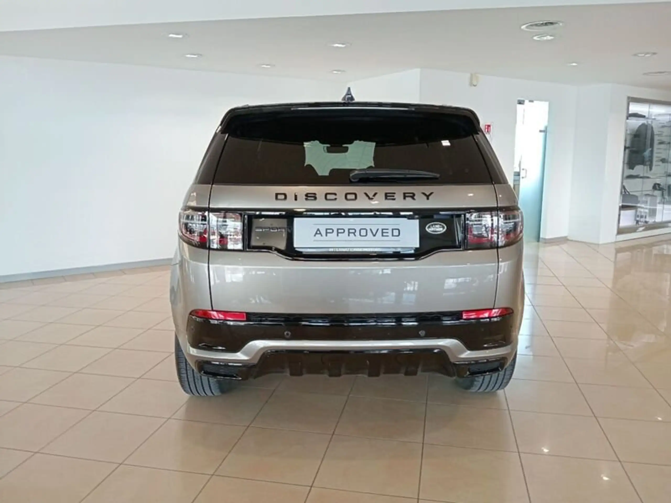 Land Rover - Discovery Sport