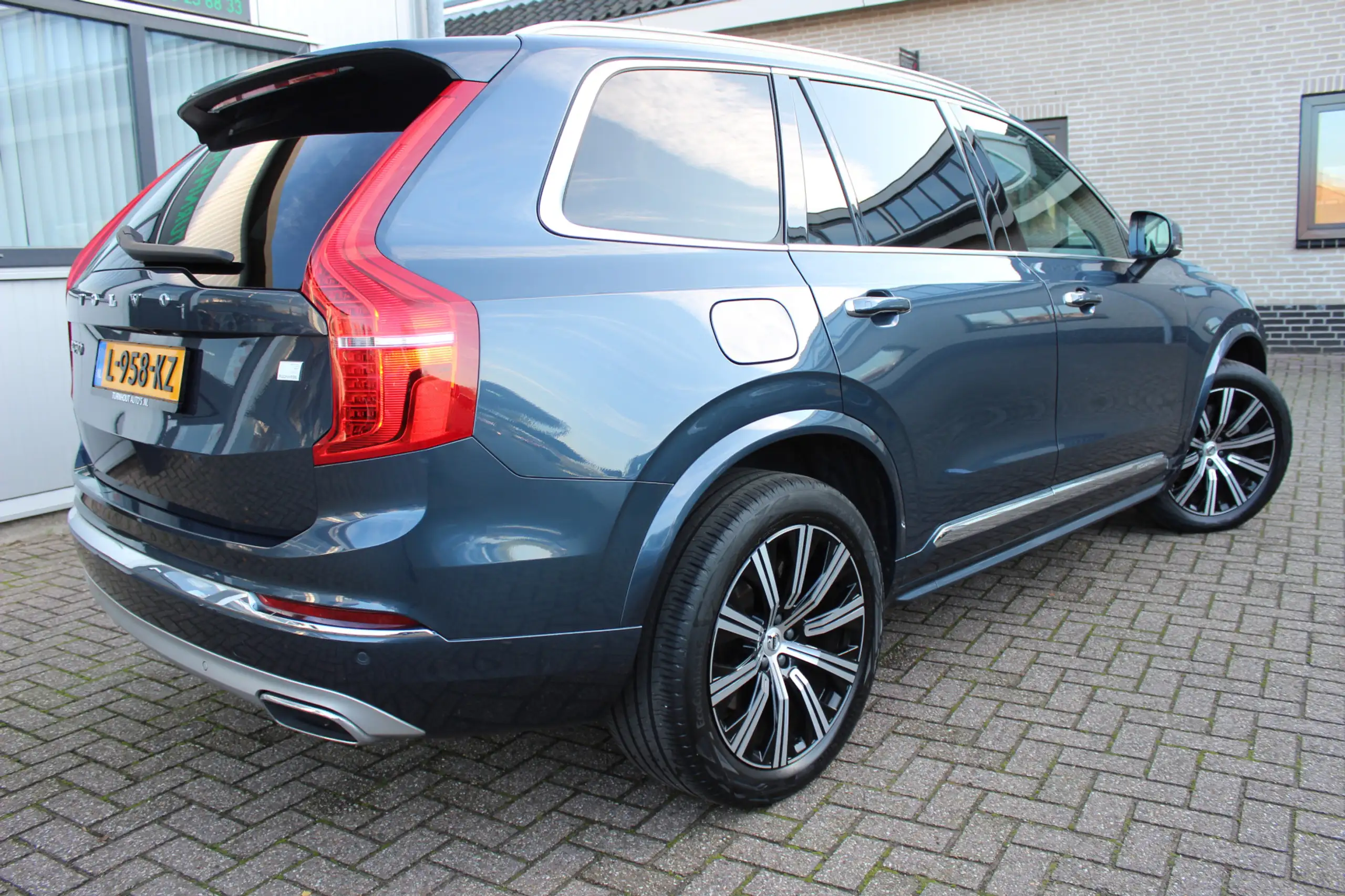 Volvo - XC90