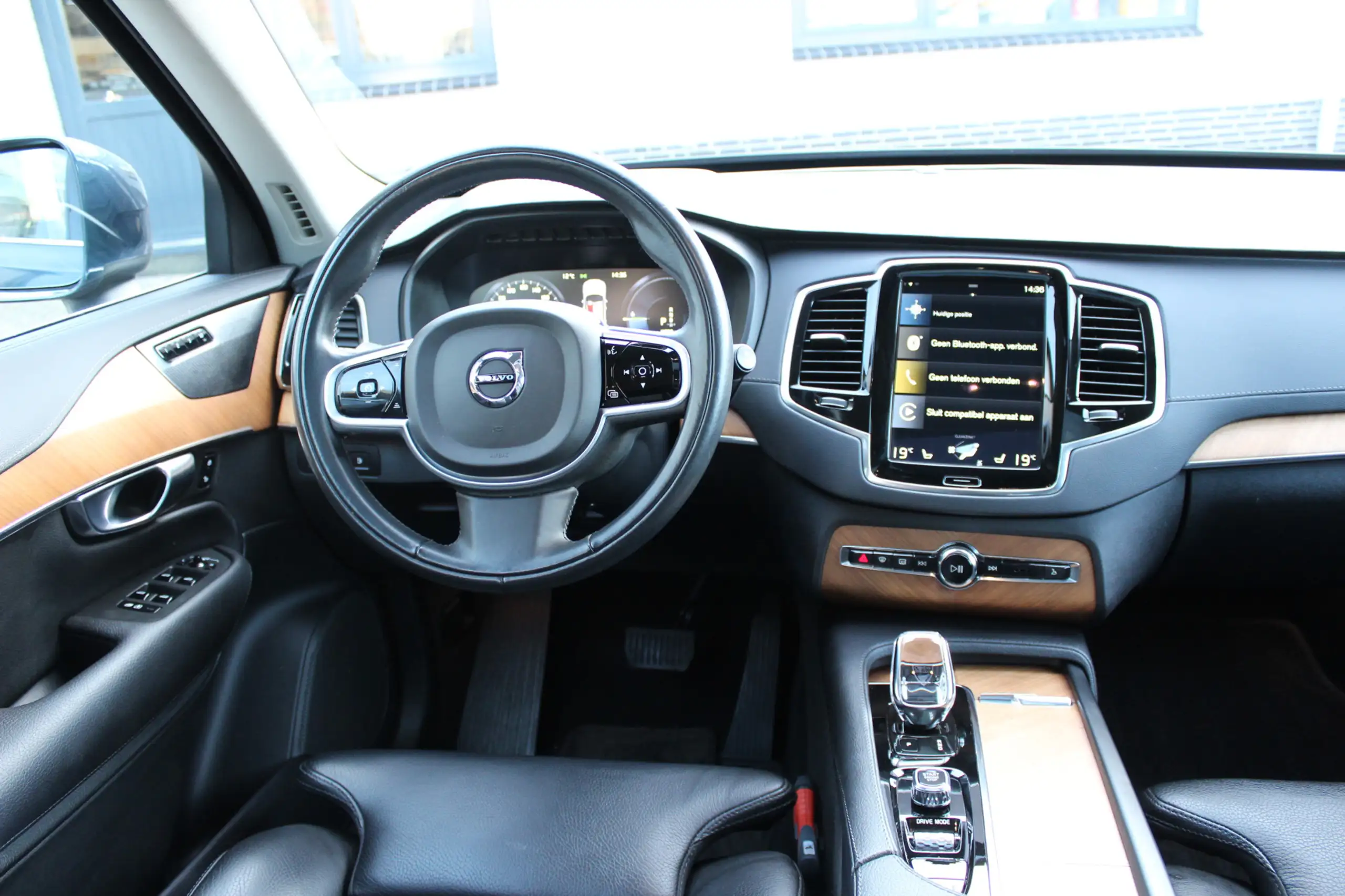 Volvo - XC90