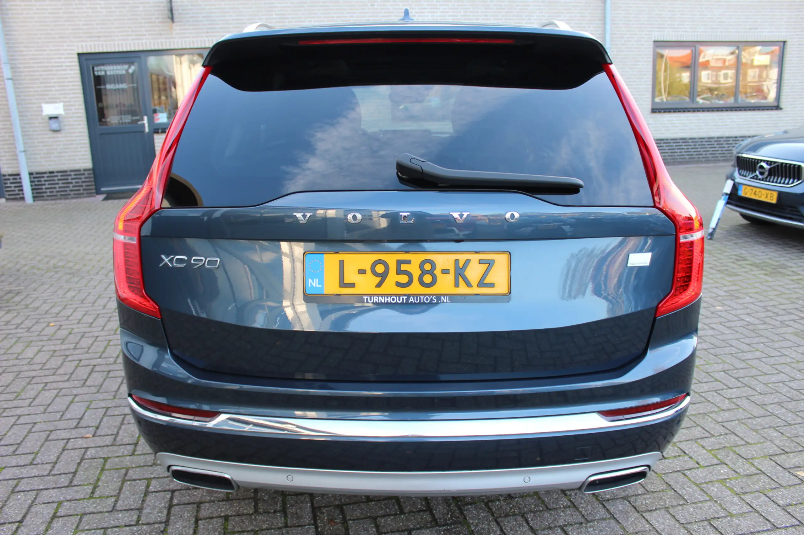 Volvo - XC90