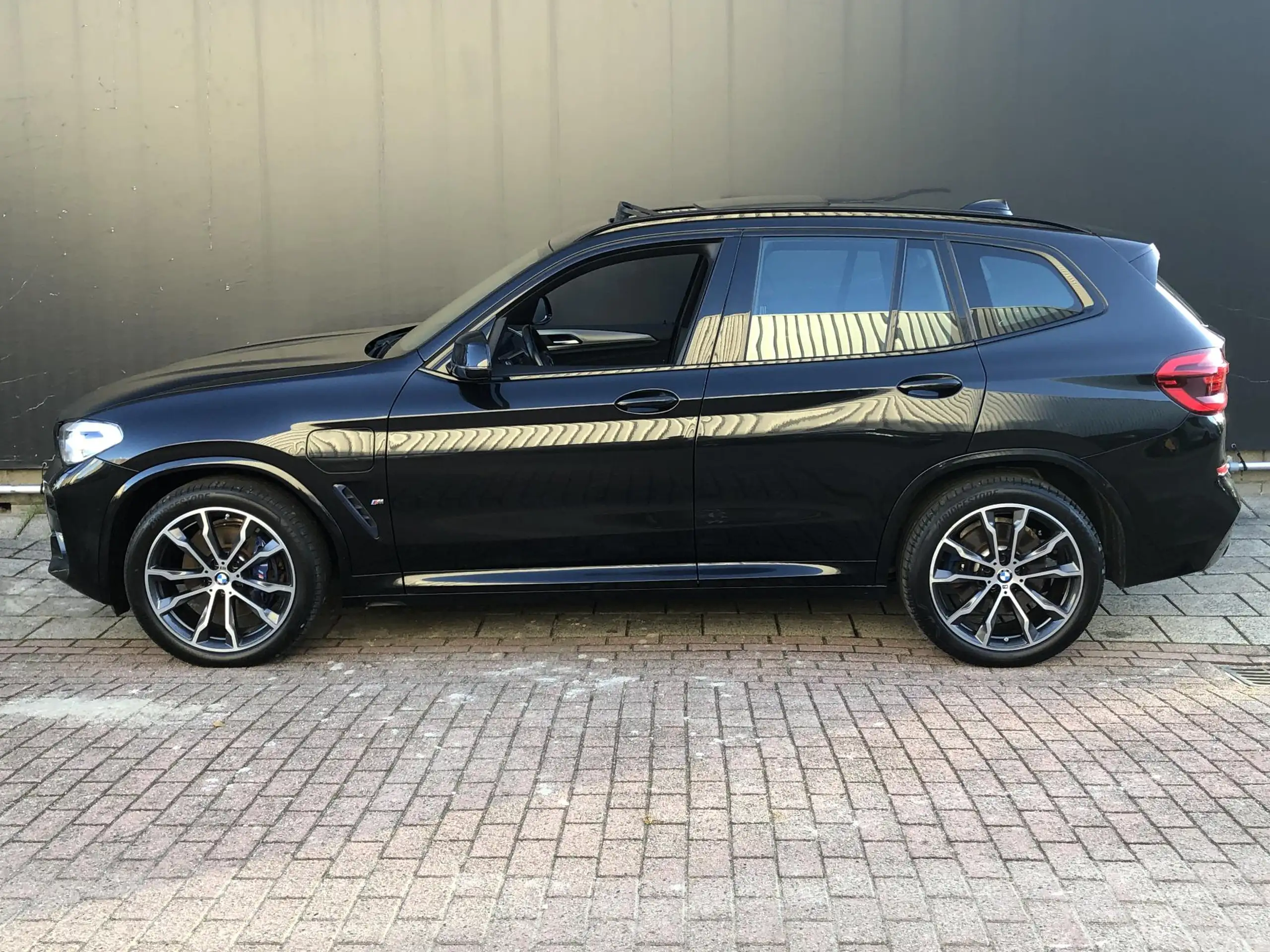 BMW - X3