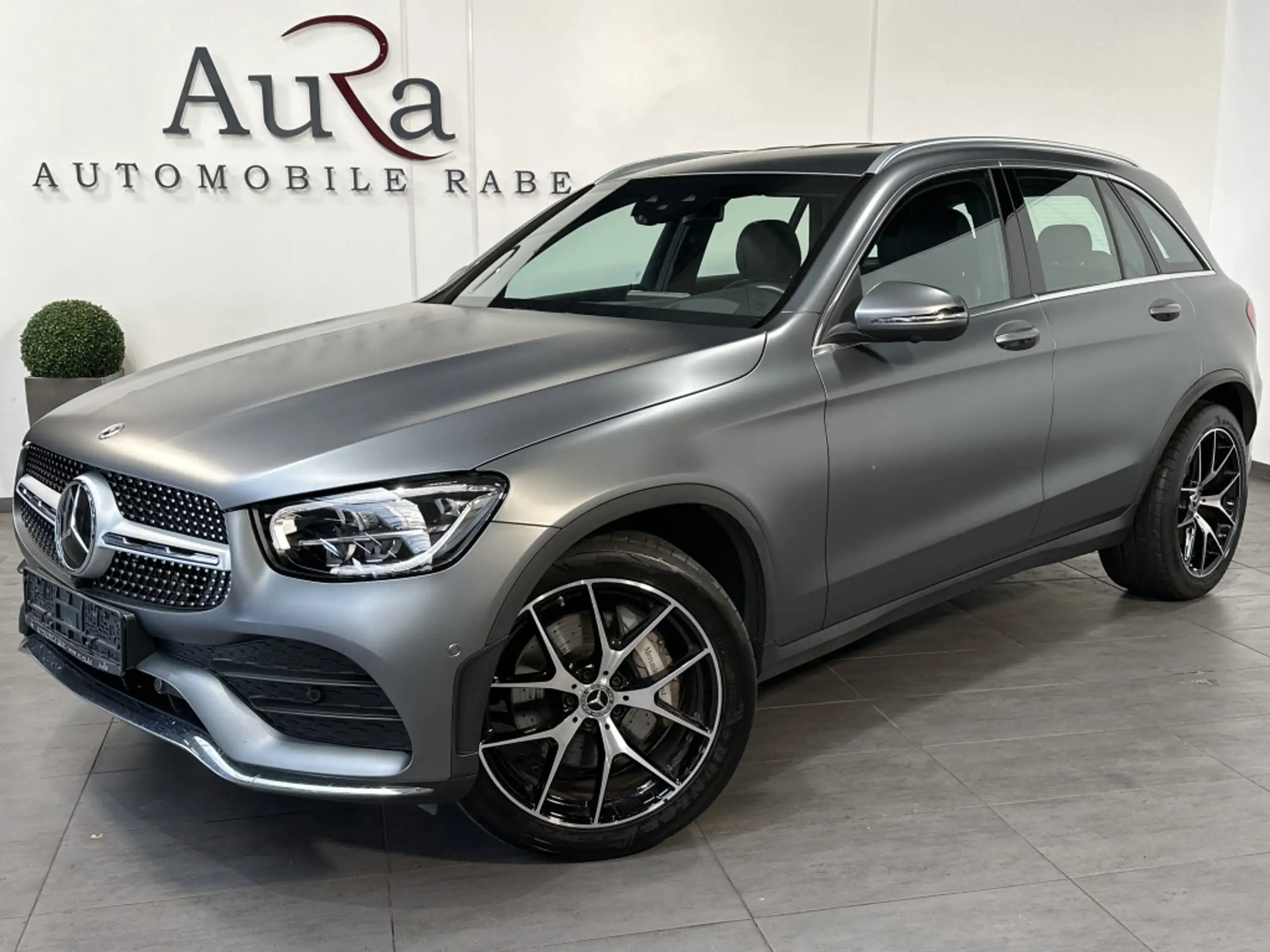 Mercedes-Benz - GLC 220