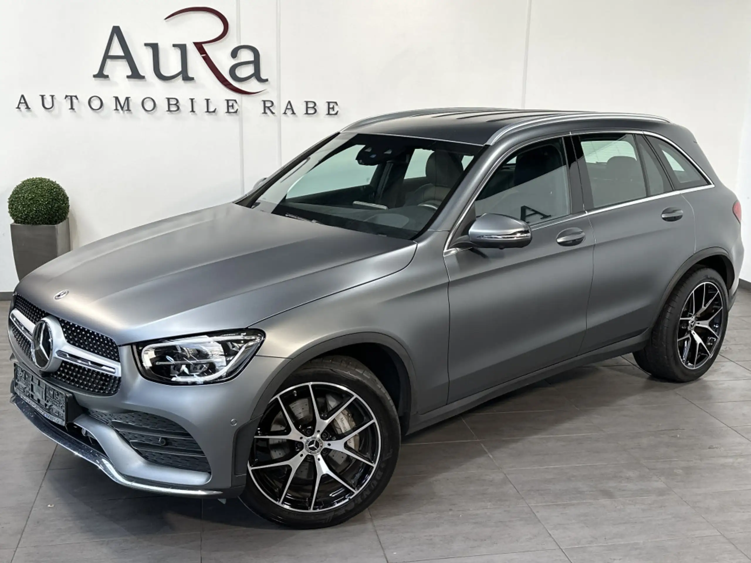 Mercedes-Benz - GLC 220