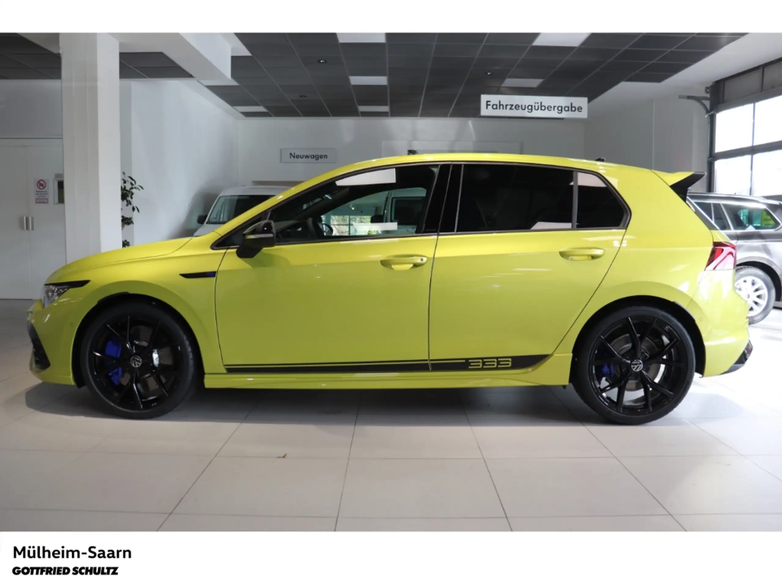 Volkswagen - Golf R