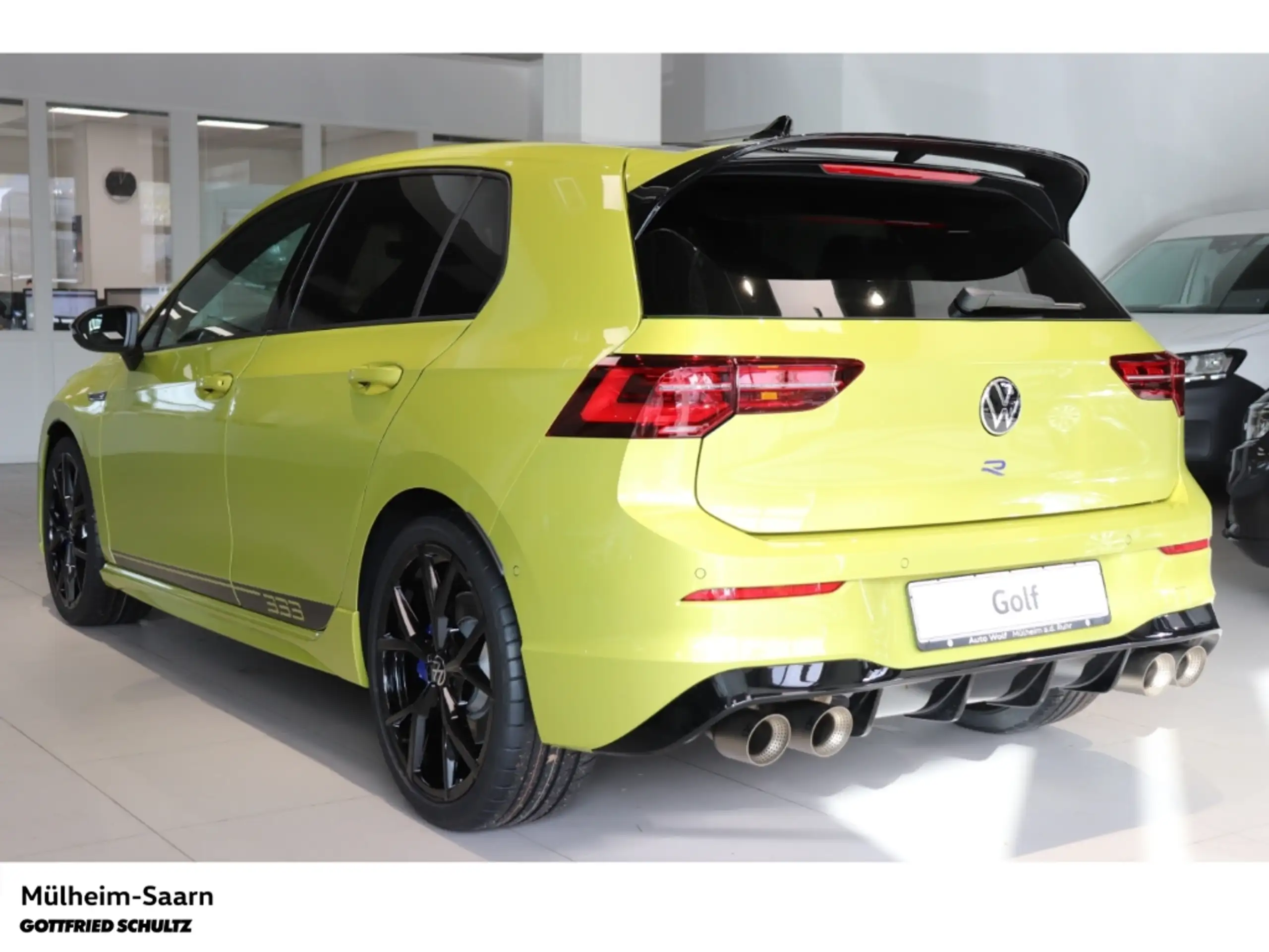 Volkswagen - Golf R