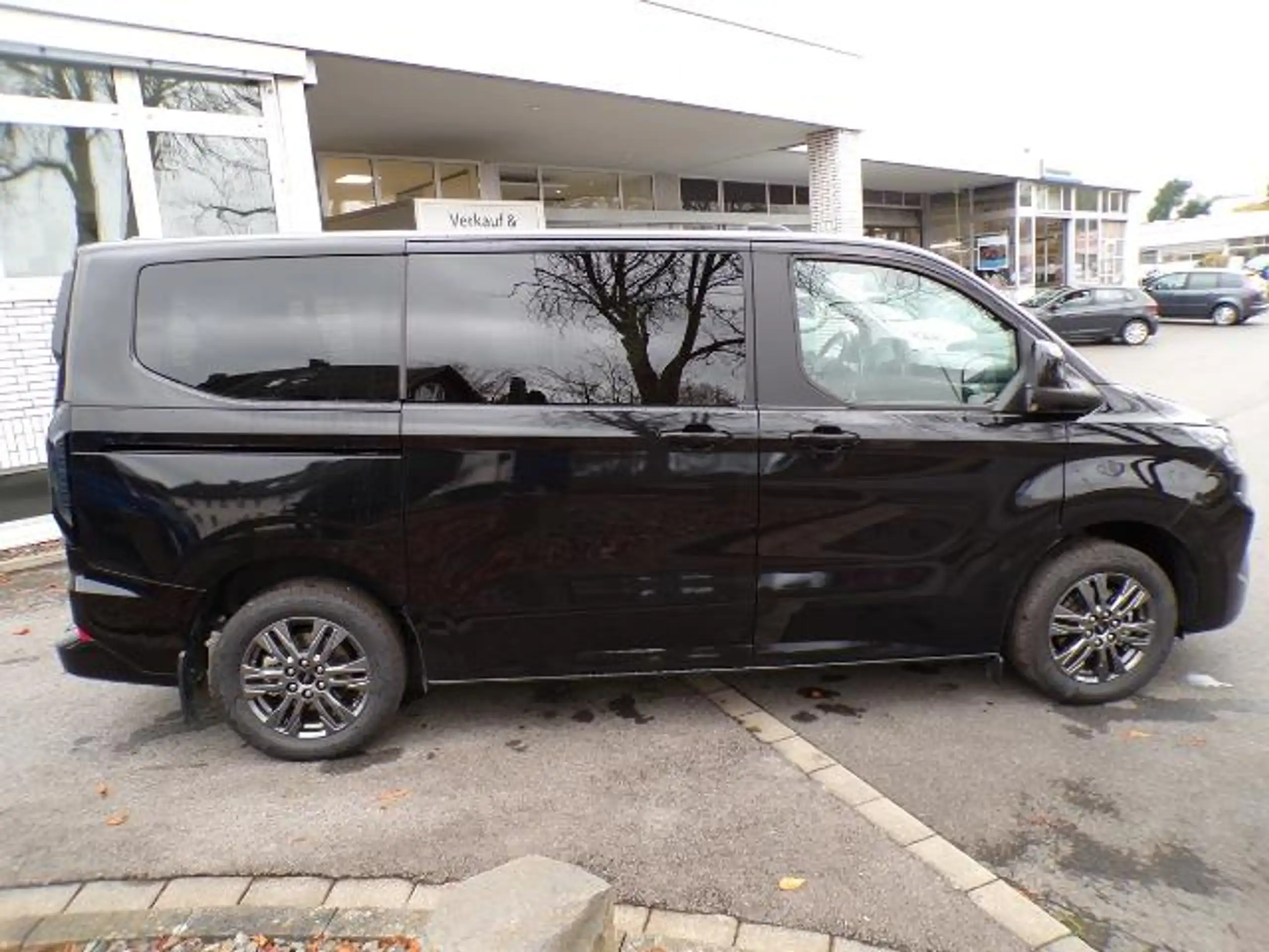 Ford - Tourneo Custom