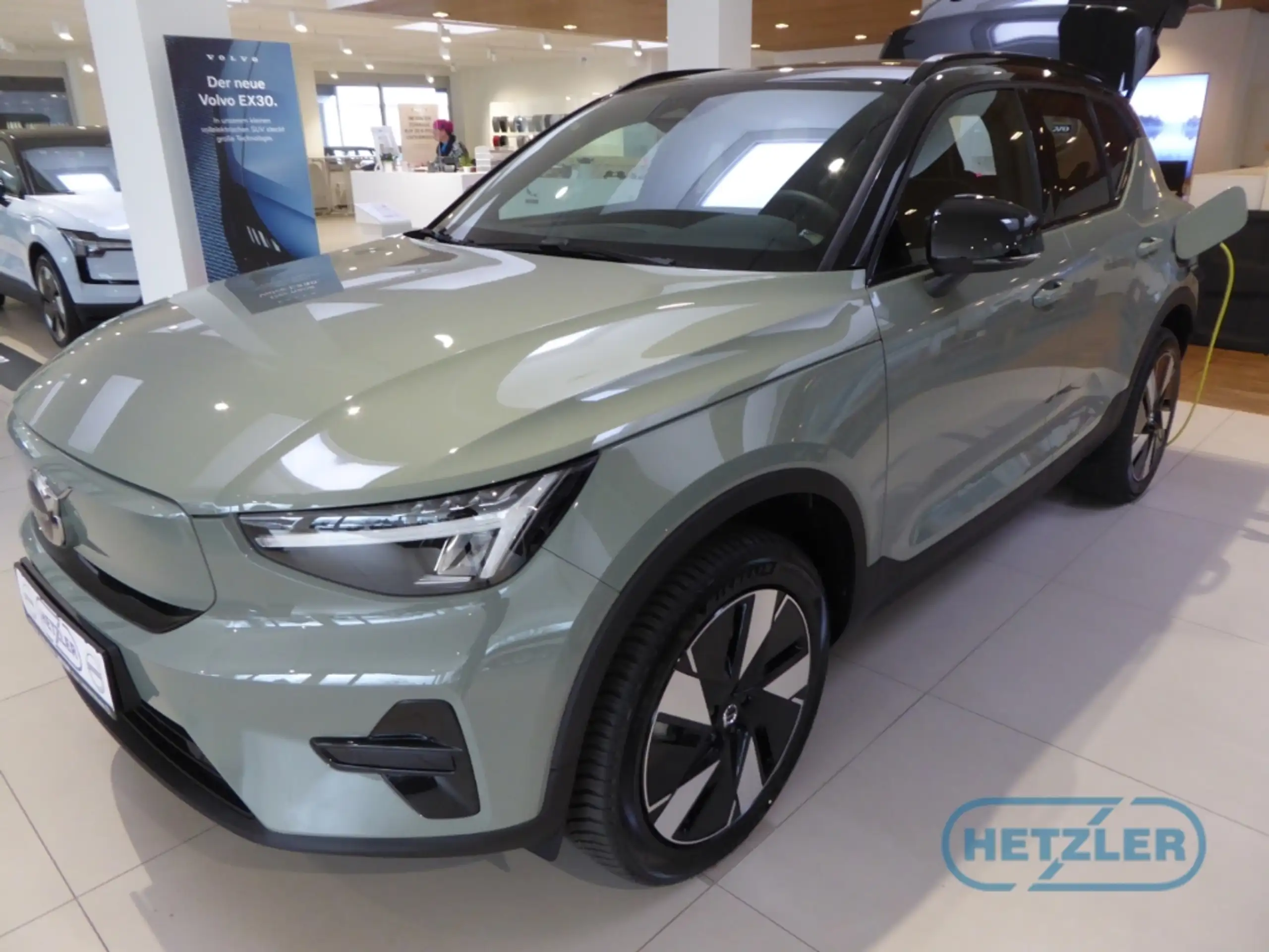 Volvo - XC40