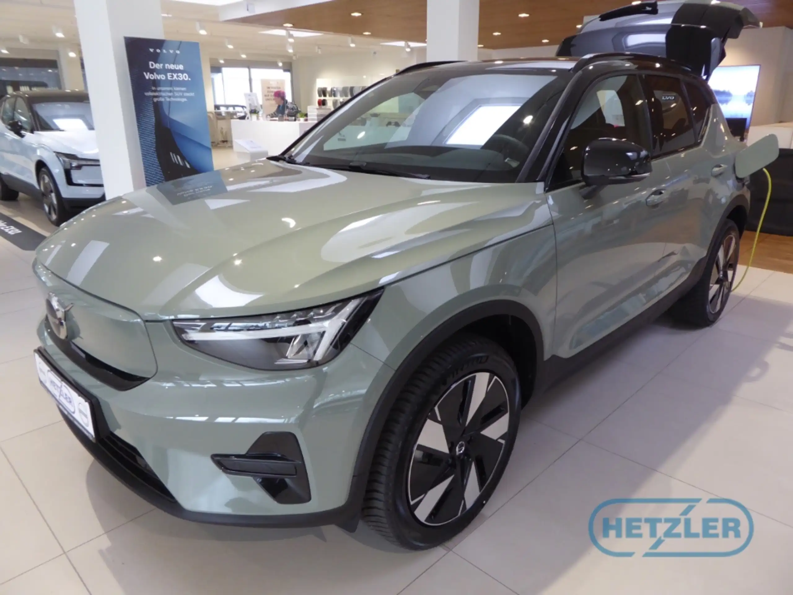 Volvo - XC40